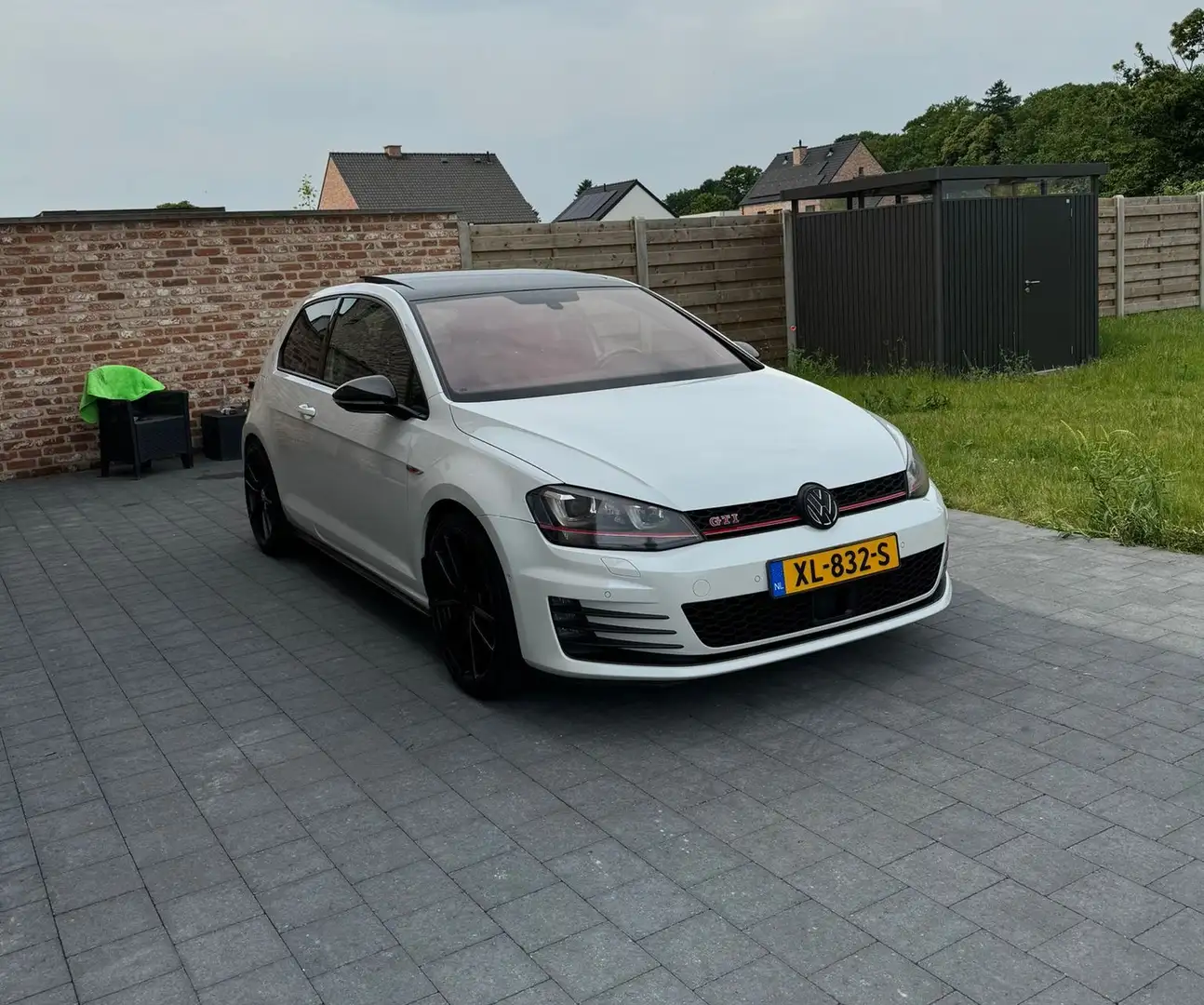 Volkswagen Golf 2.0 TSI GTI Perf.  Stage 2 (333pk) Miltecc uitlaat Wit - 2