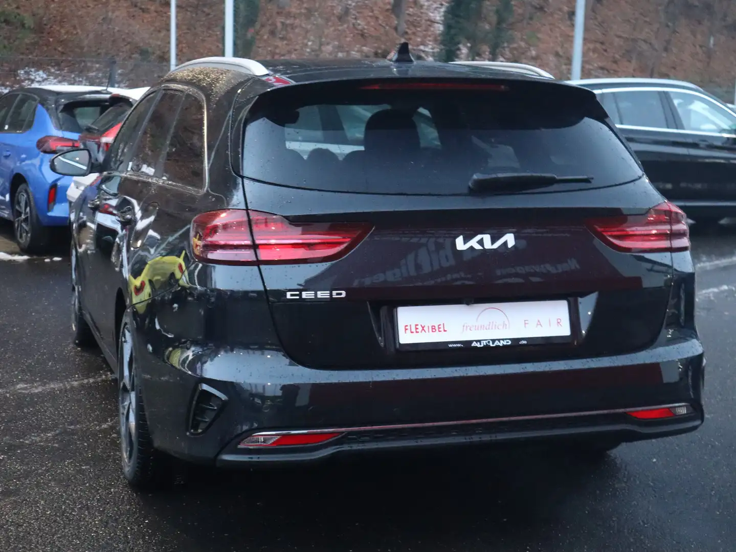 Kia Ceed SW / cee'd SW Ceed SW 1.5 T-GDI LED Navi Kamera Sitzheizung Schwarz - 2