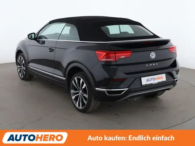 Volkswagen T-Roc view 4