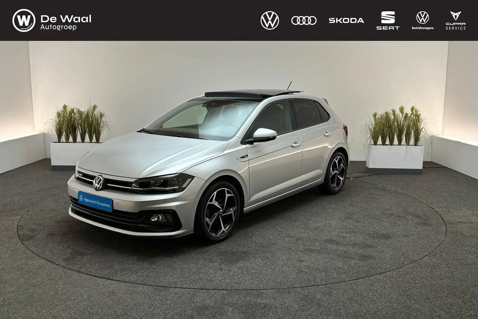 Volkswagen Polo 1.0 TSI 110pk DSG Highline Business R | 17" LM Vel Plateado - 1