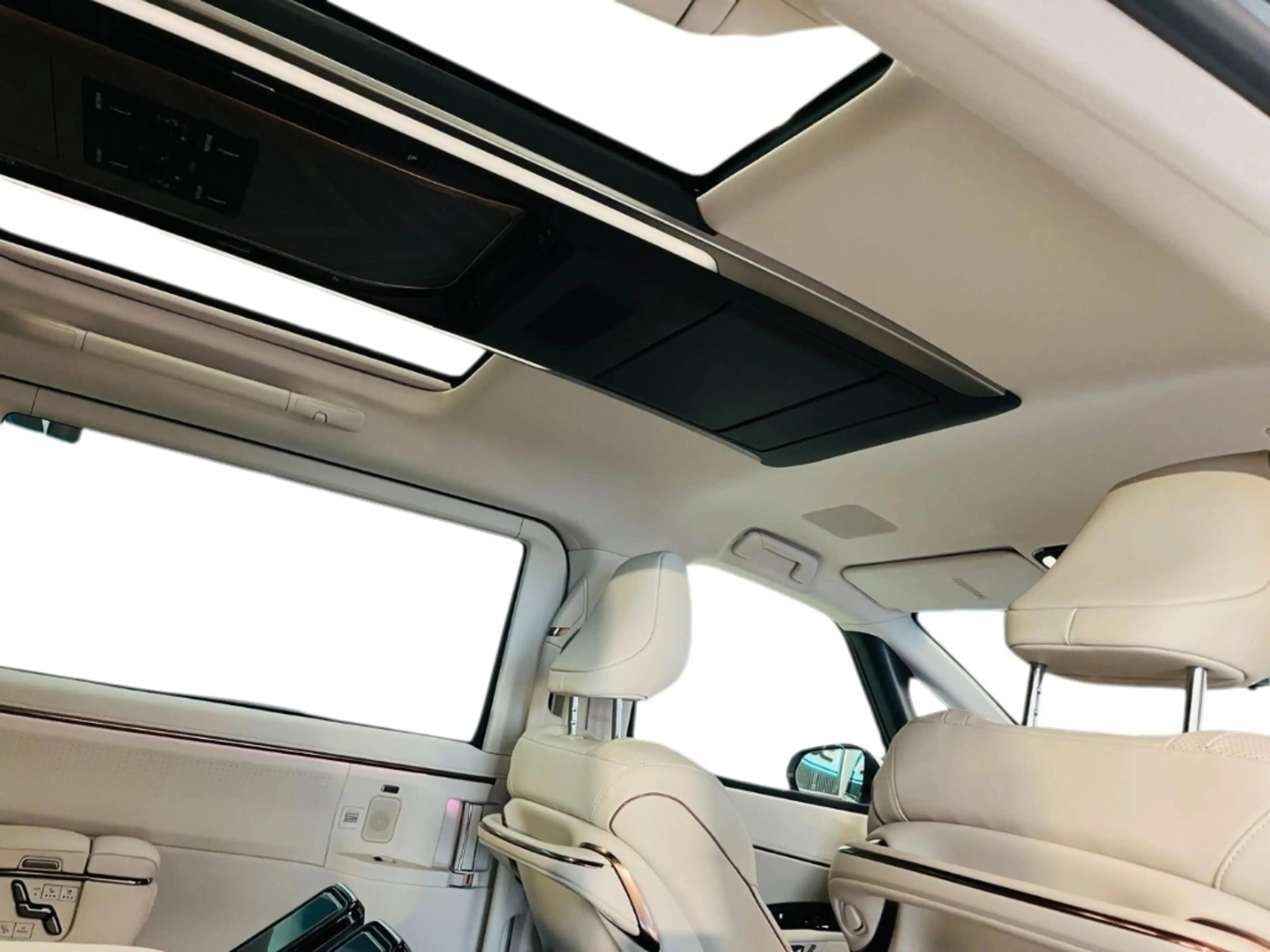 Lexus LM 350h Executive Vorführer sofort Verfügbar! — photo 13