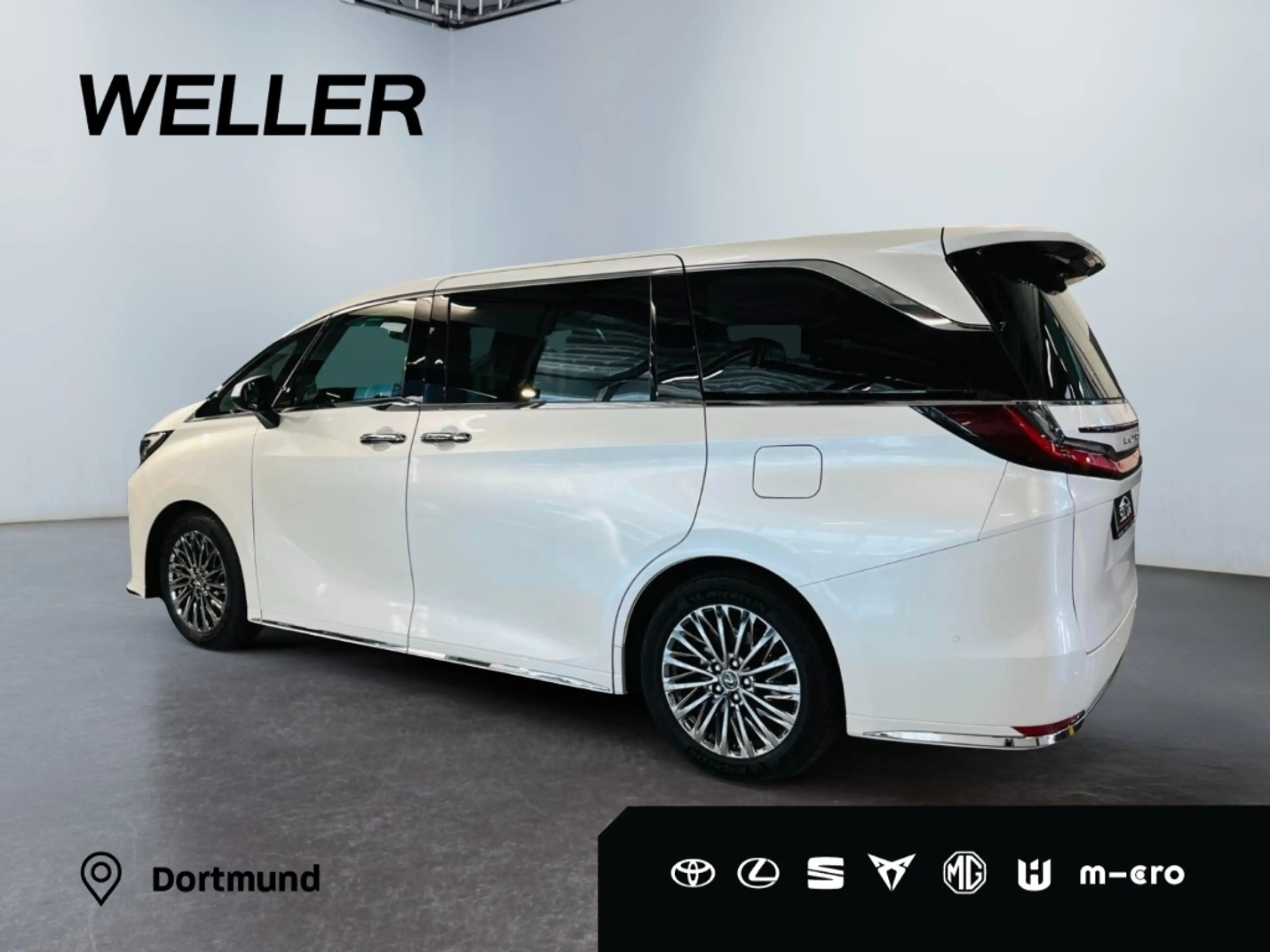 Lexus LM 350h Executive Vorführer sofort Verfügbar! — photo 2