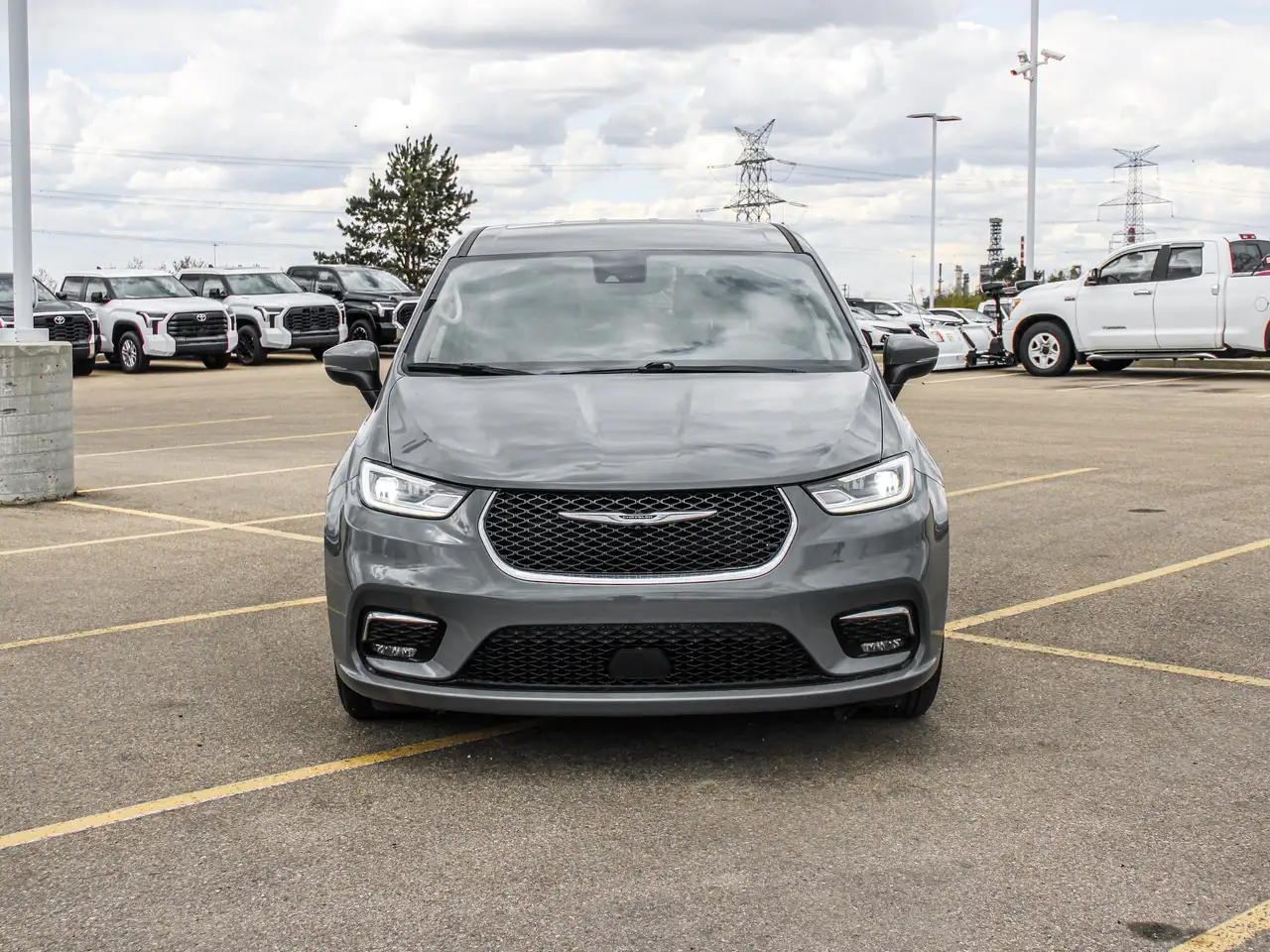 Chrysler Pacifica снимка Chrysler Pacifica