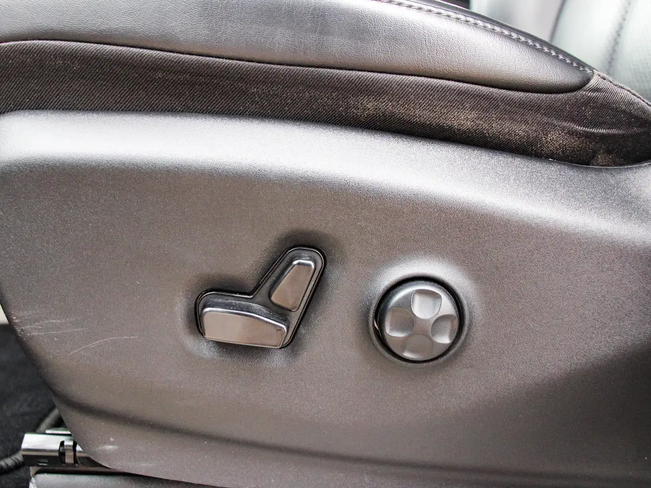 Chrysler Pacifica снимка Chrysler Pacifica