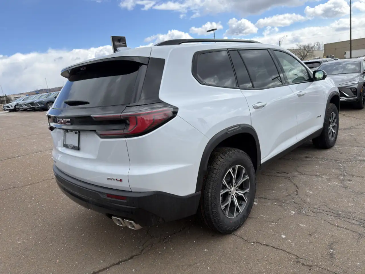 GMC Acadia снимка GMC Acadia