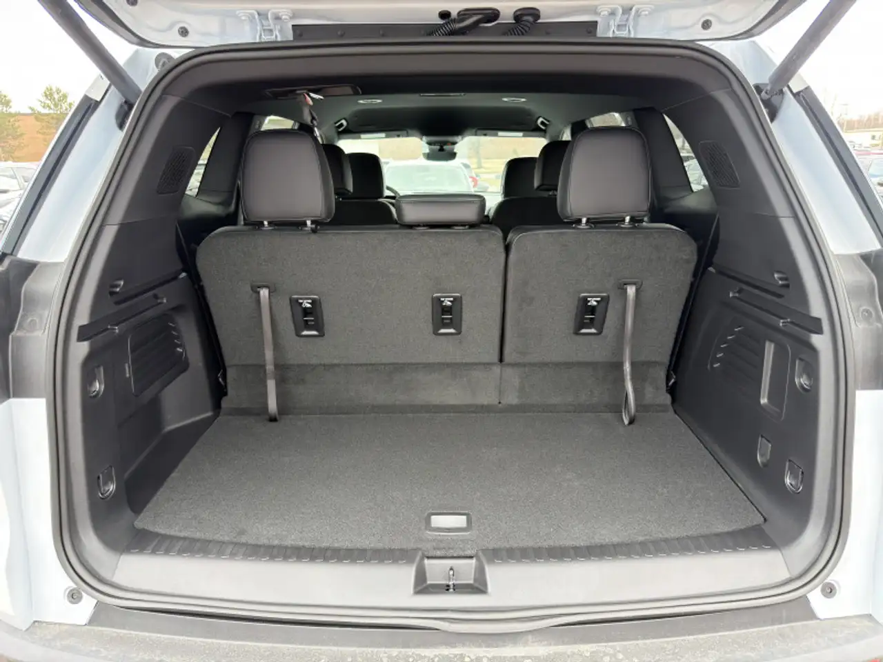 GMC Acadia снимка GMC Acadia