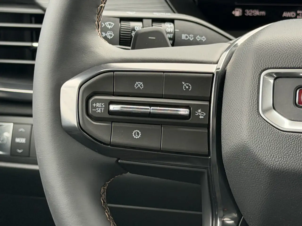 GMC Acadia снимка GMC Acadia