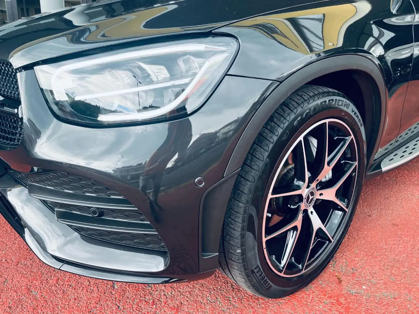 Mercedes-Benz GLC 400 d 4Matic AMG Premium Gri - 2