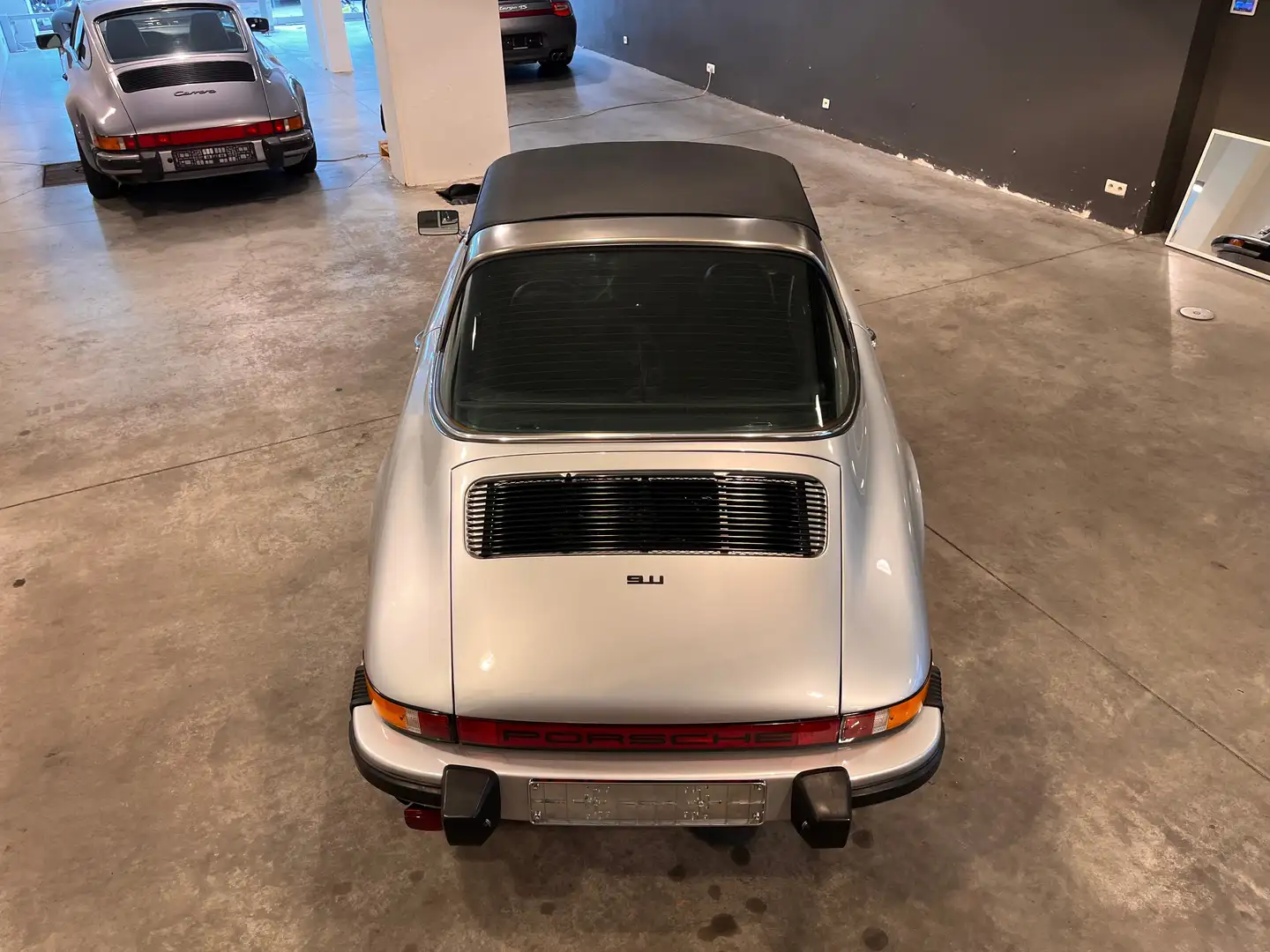 Porsche 911 2.7l Argent - 2