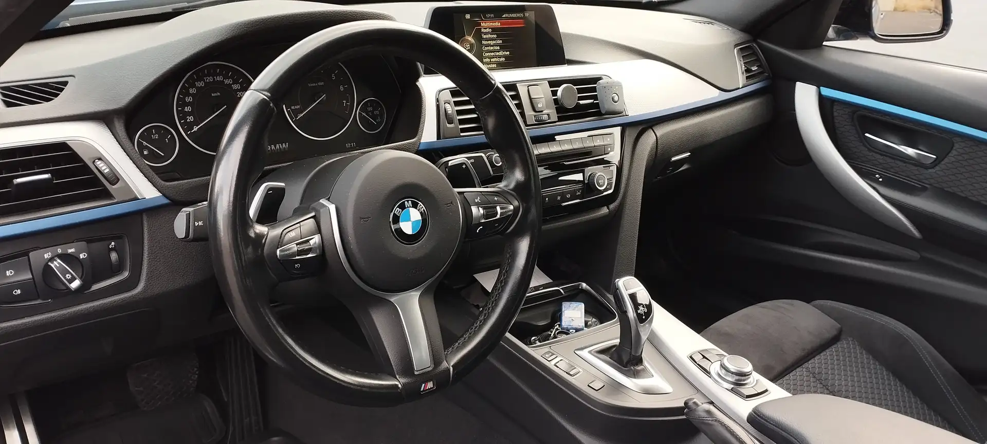 BMW 320 320iA Azul - 2