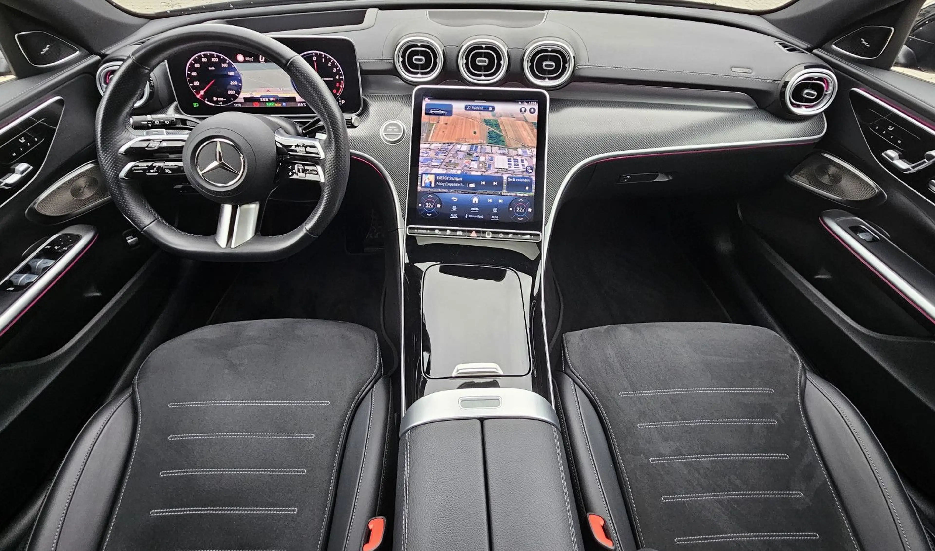 Mercedes-Benz C 300 de T AMG Line Top Ausstattung 1Hand — photo 8
