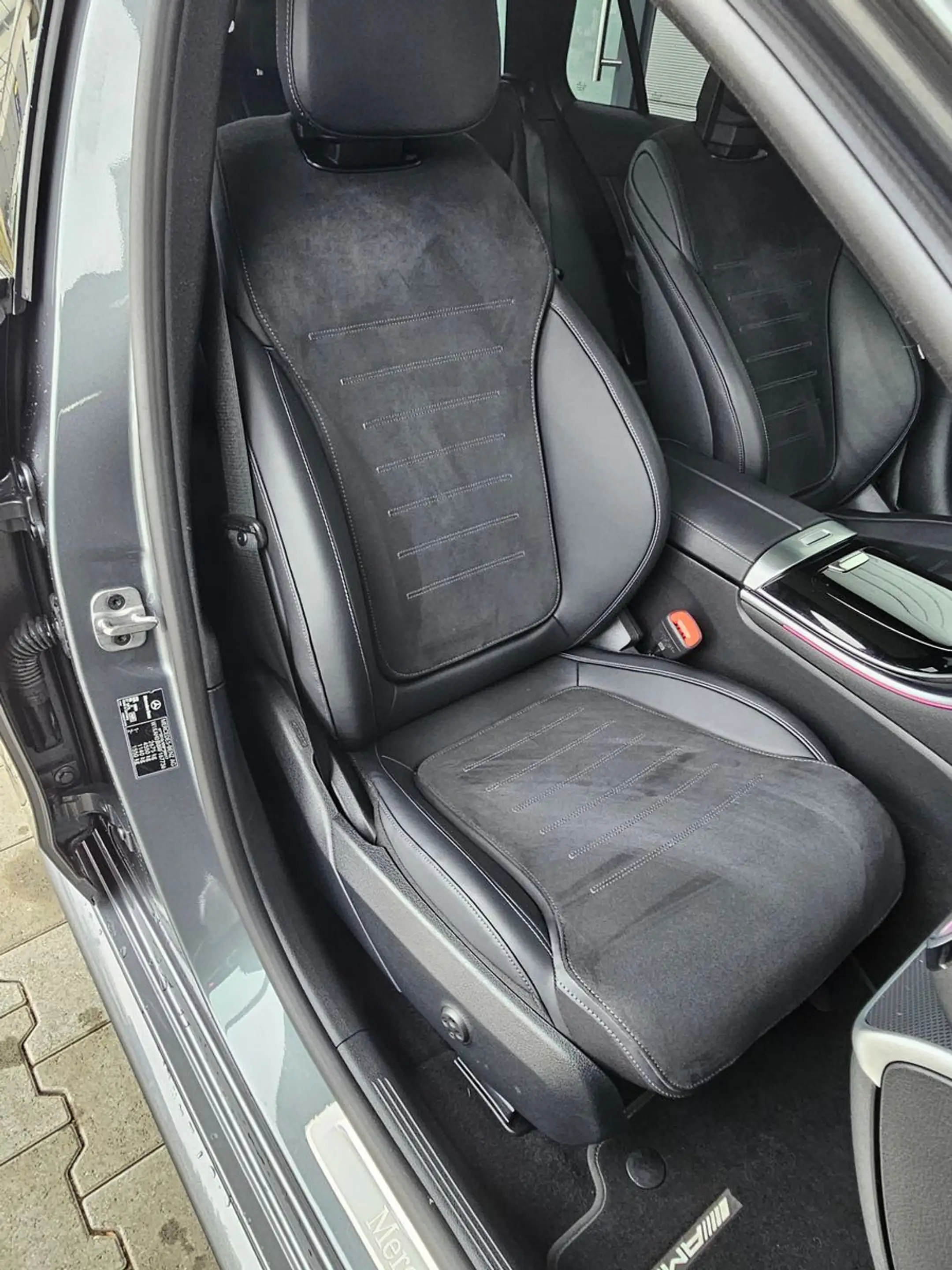 Mercedes-Benz C 300 de T AMG Line Top Ausstattung 1Hand — photo 13