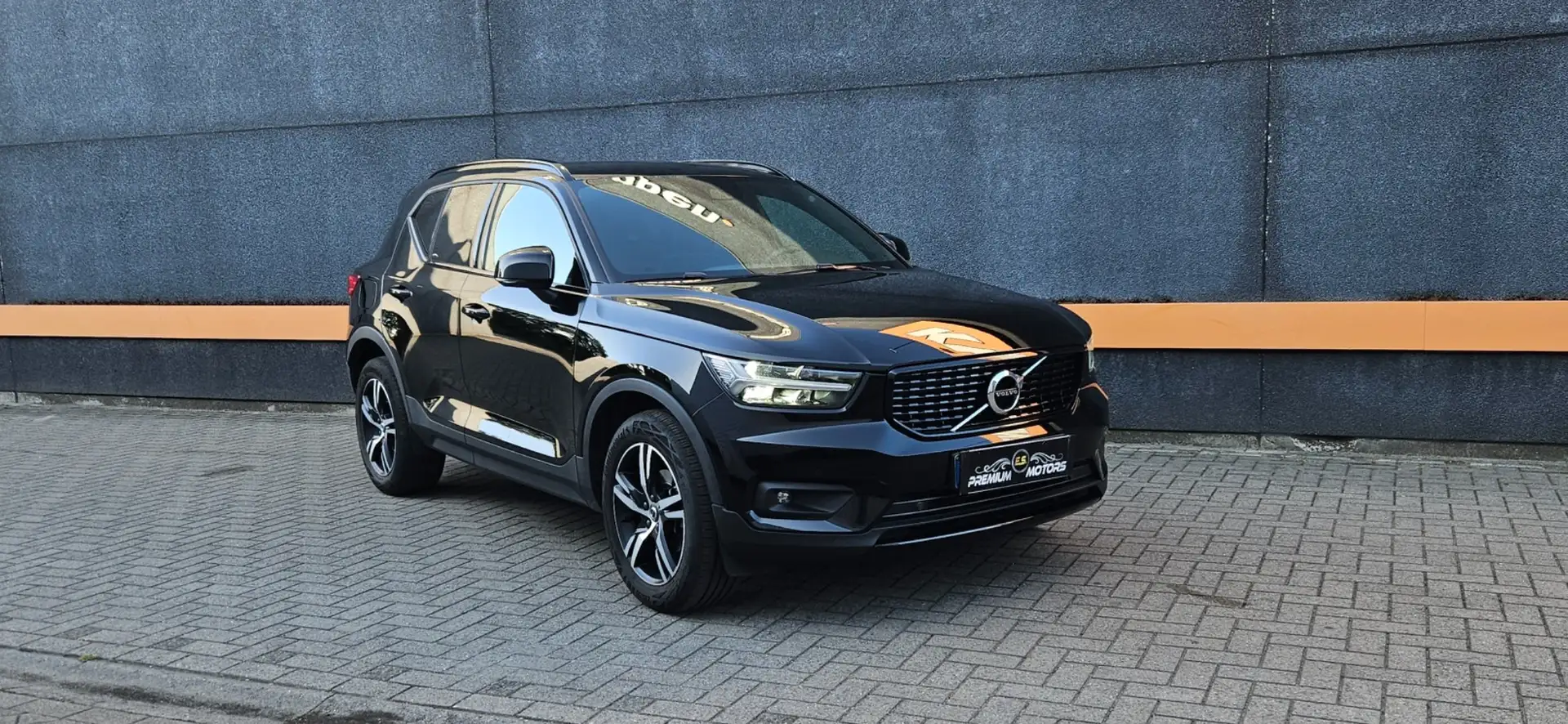 Volvo XC40 T3 R-Design BLACK PACK Geartronic/CAMERA/LED/*FUL Noir - 1