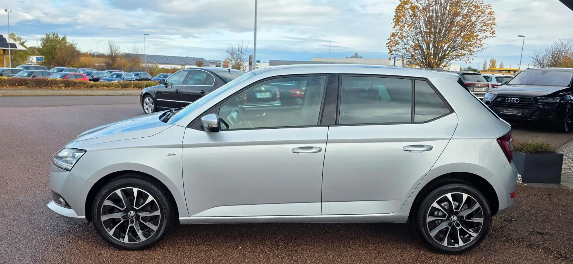 Skoda Fabia Drive 125 Best Of+Pano+LED+Kamera+Navi+ACC Silber - 2