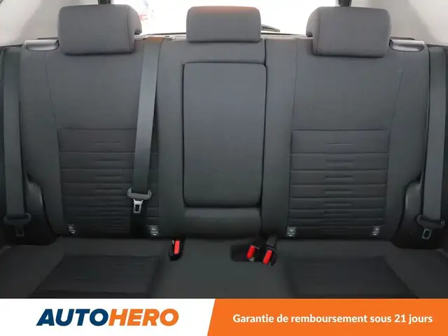 Toyota Auris view 15