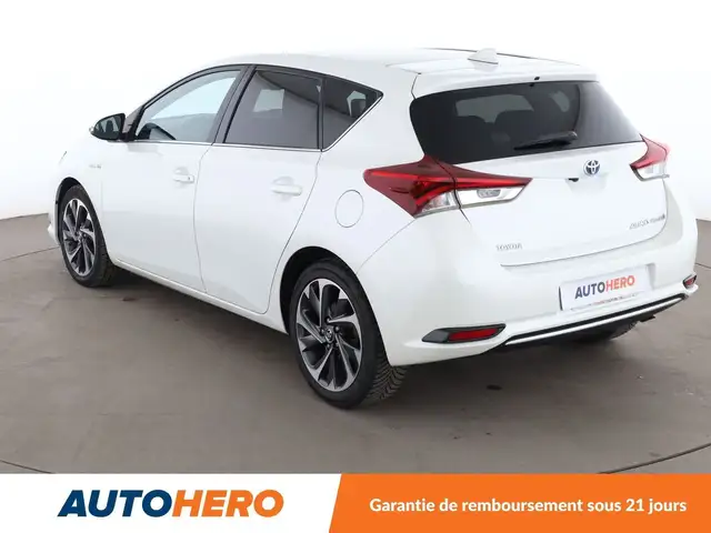 Toyota Auris view 4