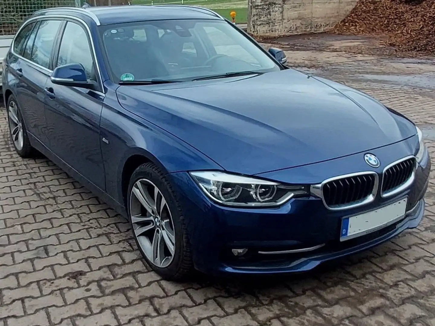 BMW 335 3er 335d Touring xDrive Aut. Sport Line - 1