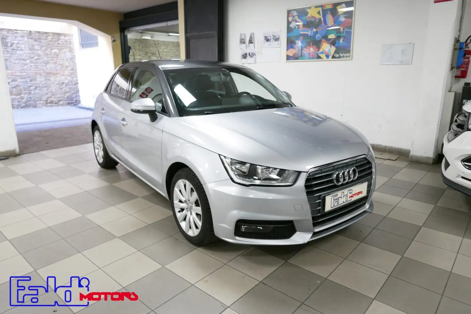 Audi A1 Sportback 1.0 82 CV TFSI Plateado - 1