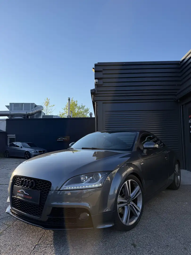 Audi TT 2.0 TFSI Coupe quattro Grau - 2