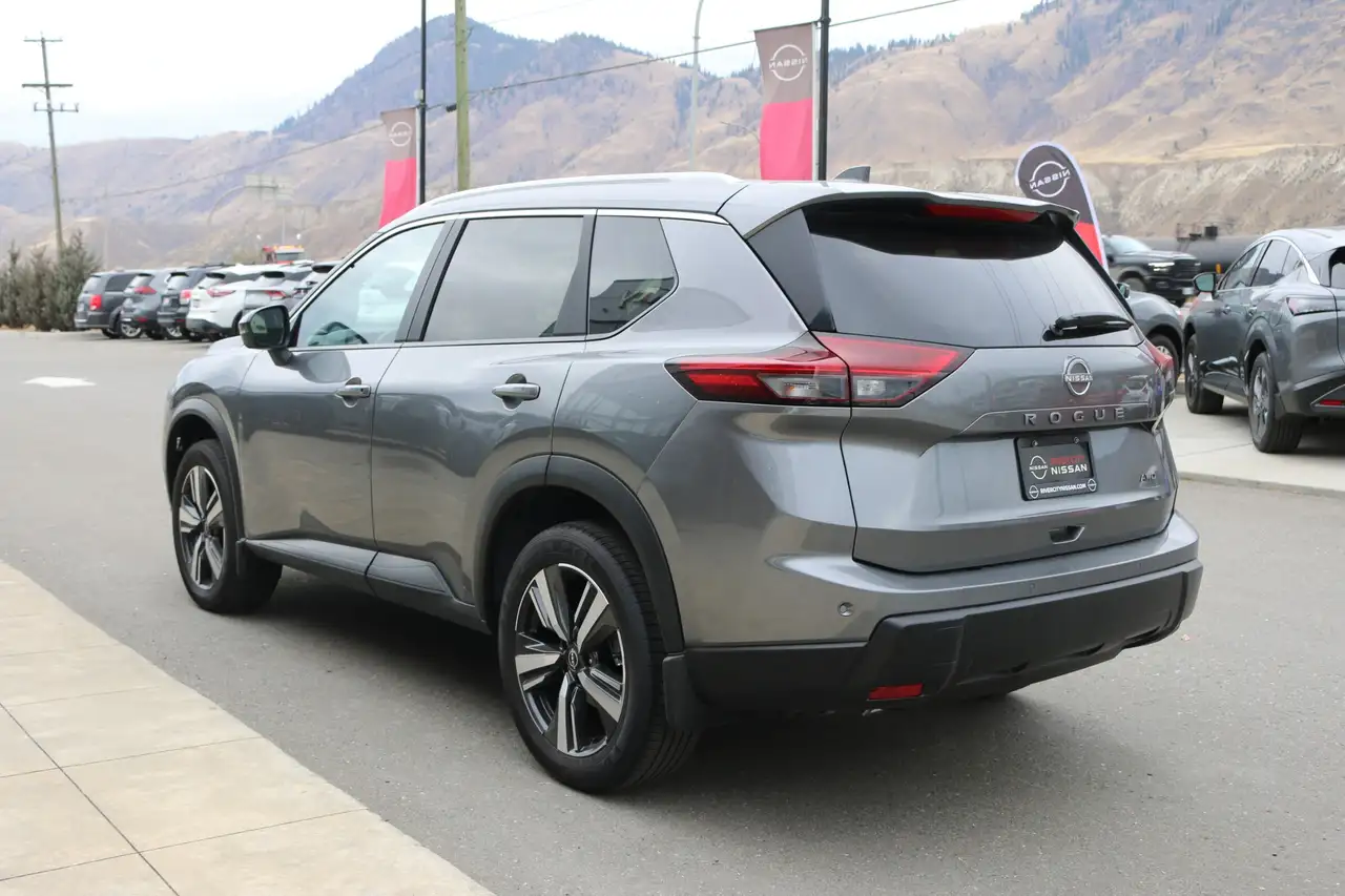 Nissan Rogue снимка Nissan Rogue