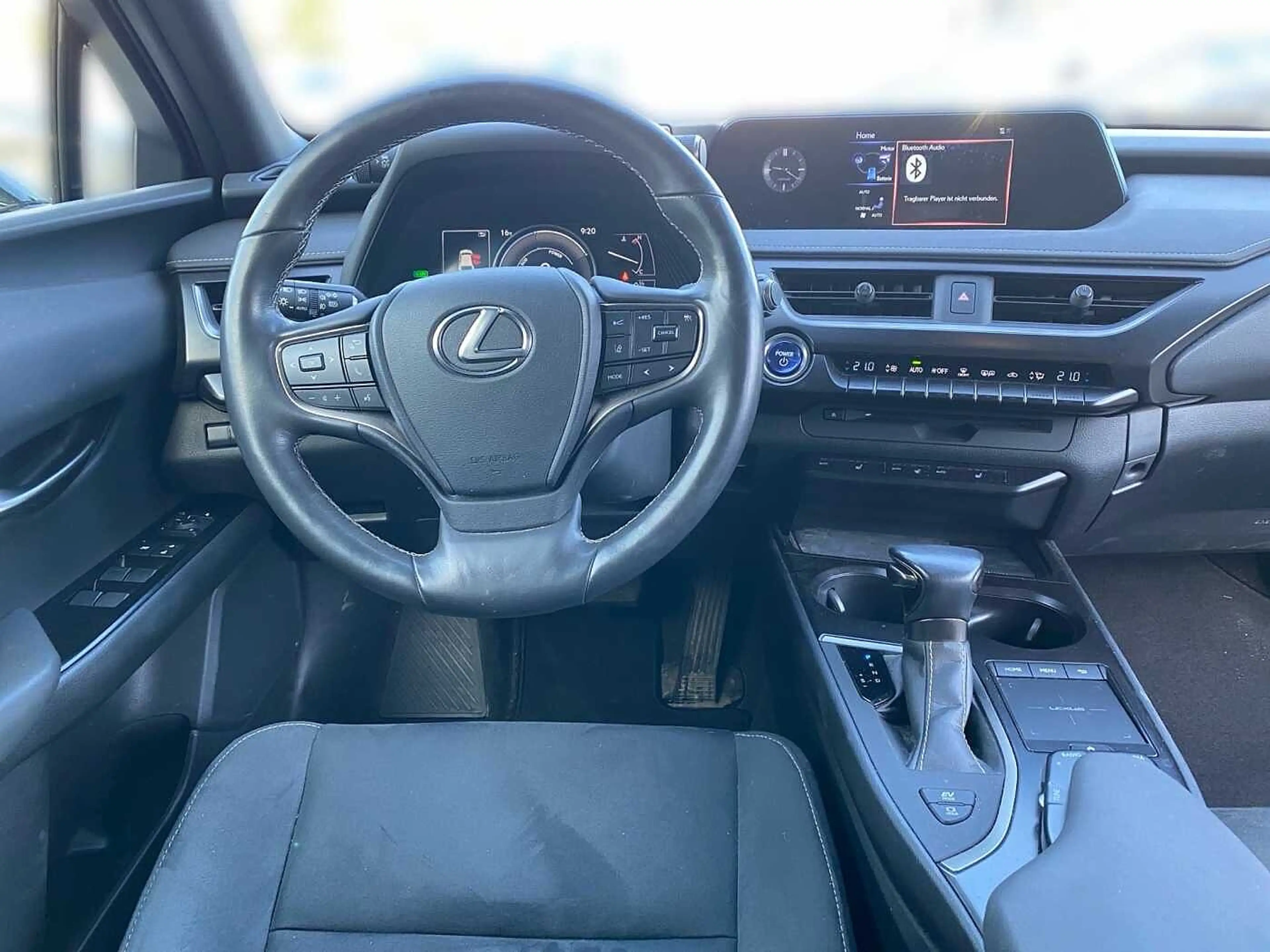 Lexus UX 250h 2.0 Hybrid Style Edition LED SHZ — photo 9
