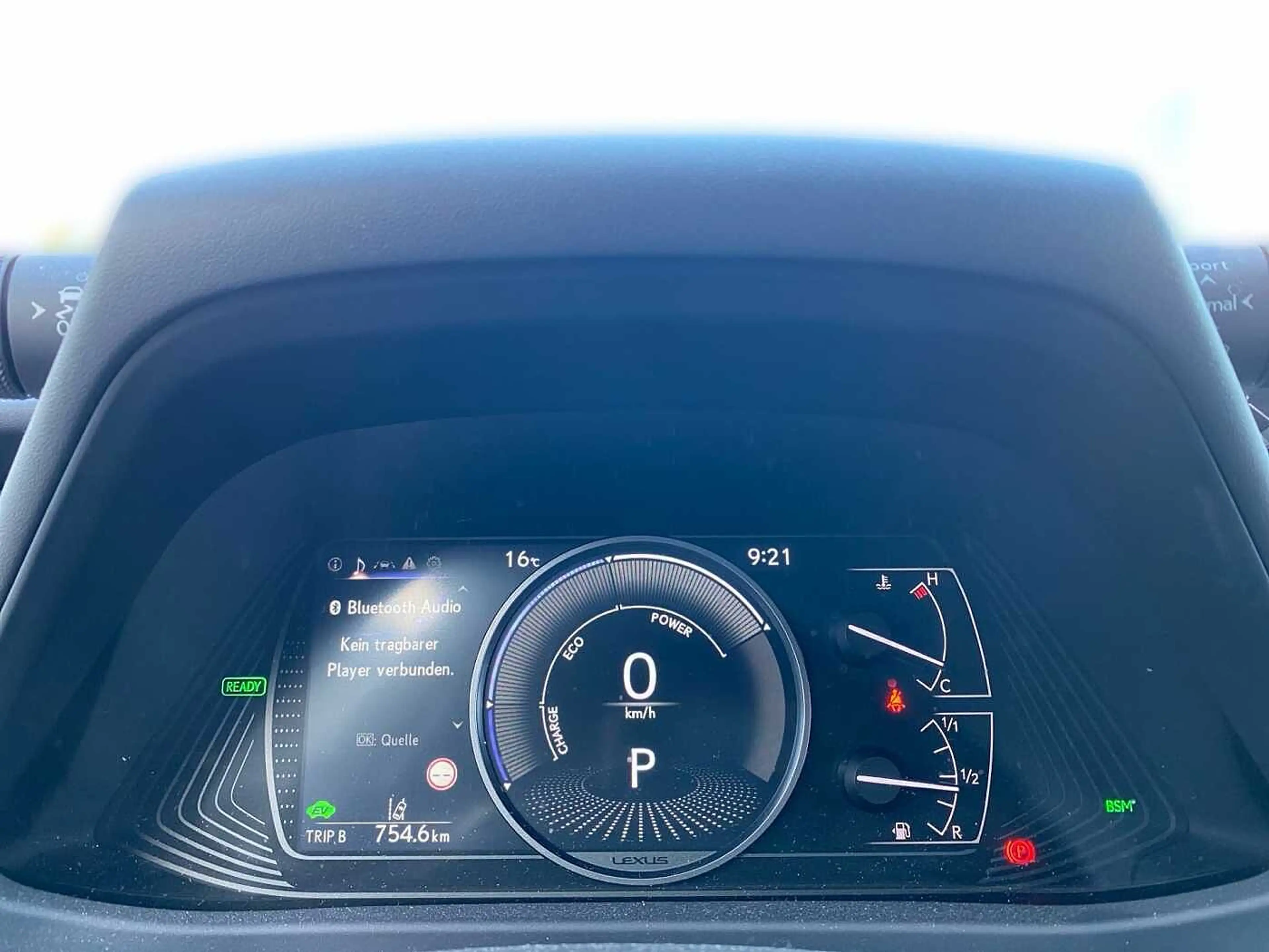Lexus UX 250h 2.0 Hybrid Style Edition LED SHZ — photo 11