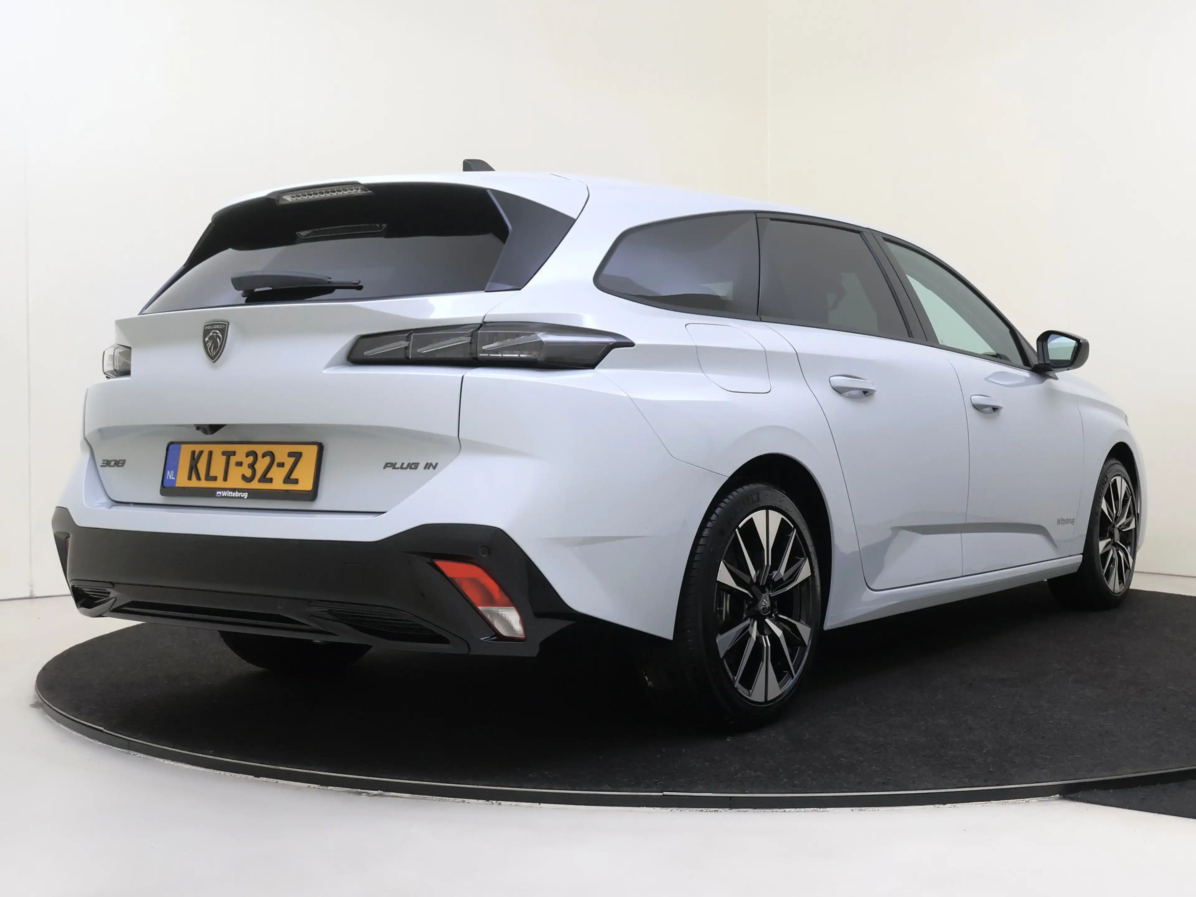 Peugeot 308 SW 1.6 Plug-in Hybrid 195 GT ZEER ZUINIGE RUIME ST — photo 11