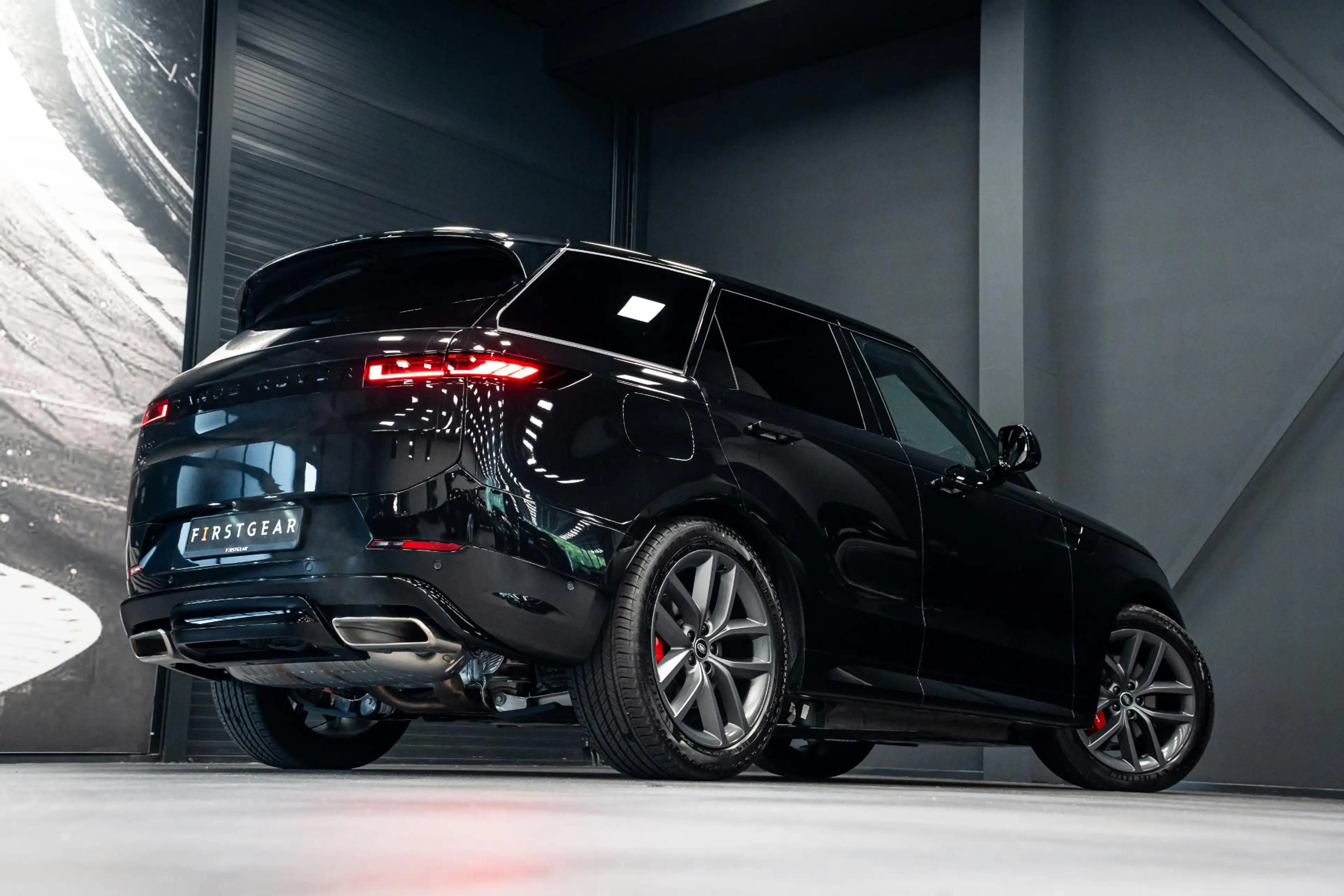 Land Rover Range Rover Sport 3.0 P460e Dynamic HSE PHEV *Panorama / Meridian 3D — photo 10