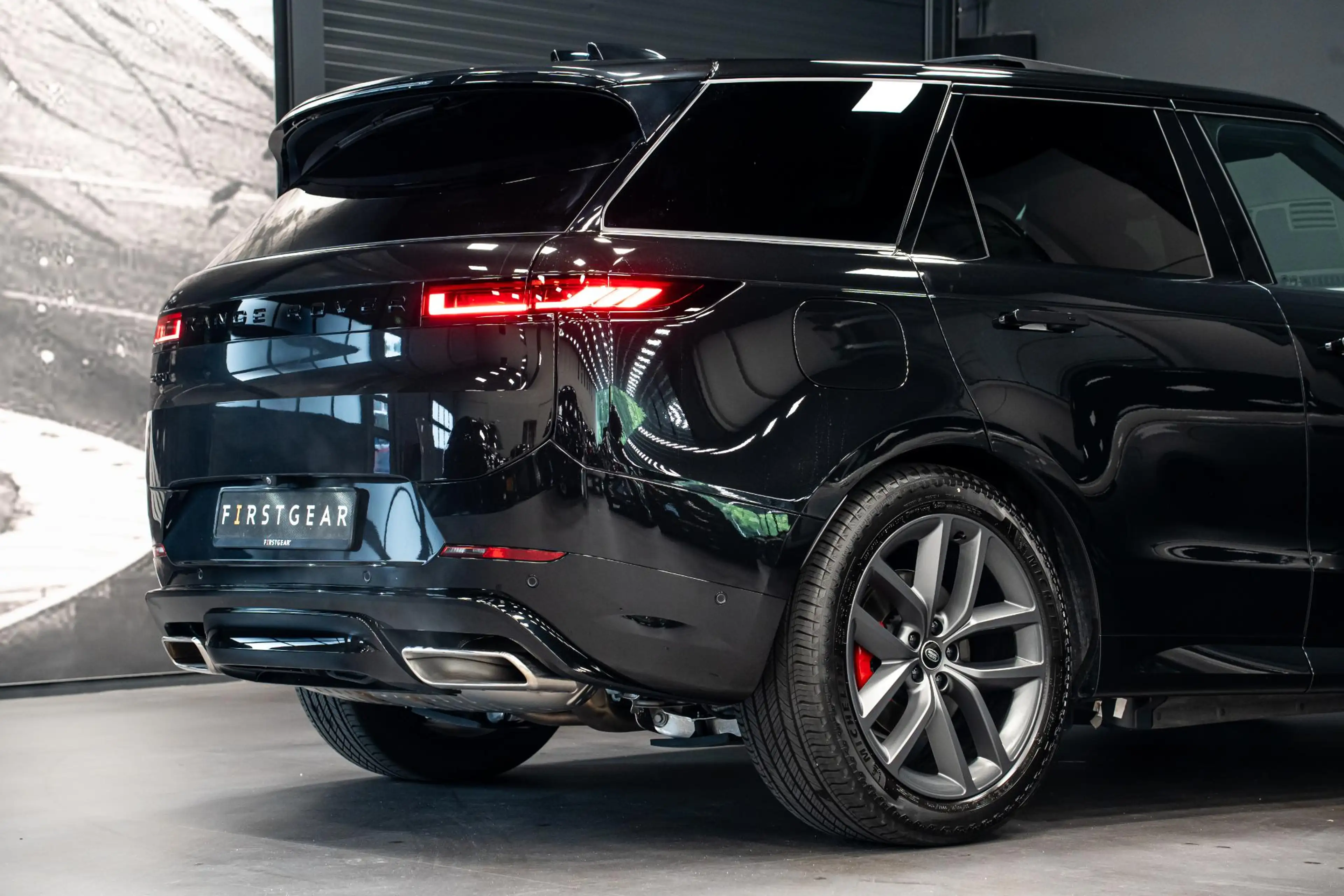Land Rover Range Rover Sport 3.0 P460e Dynamic HSE PHEV *Panorama / Meridian 3D — photo 21