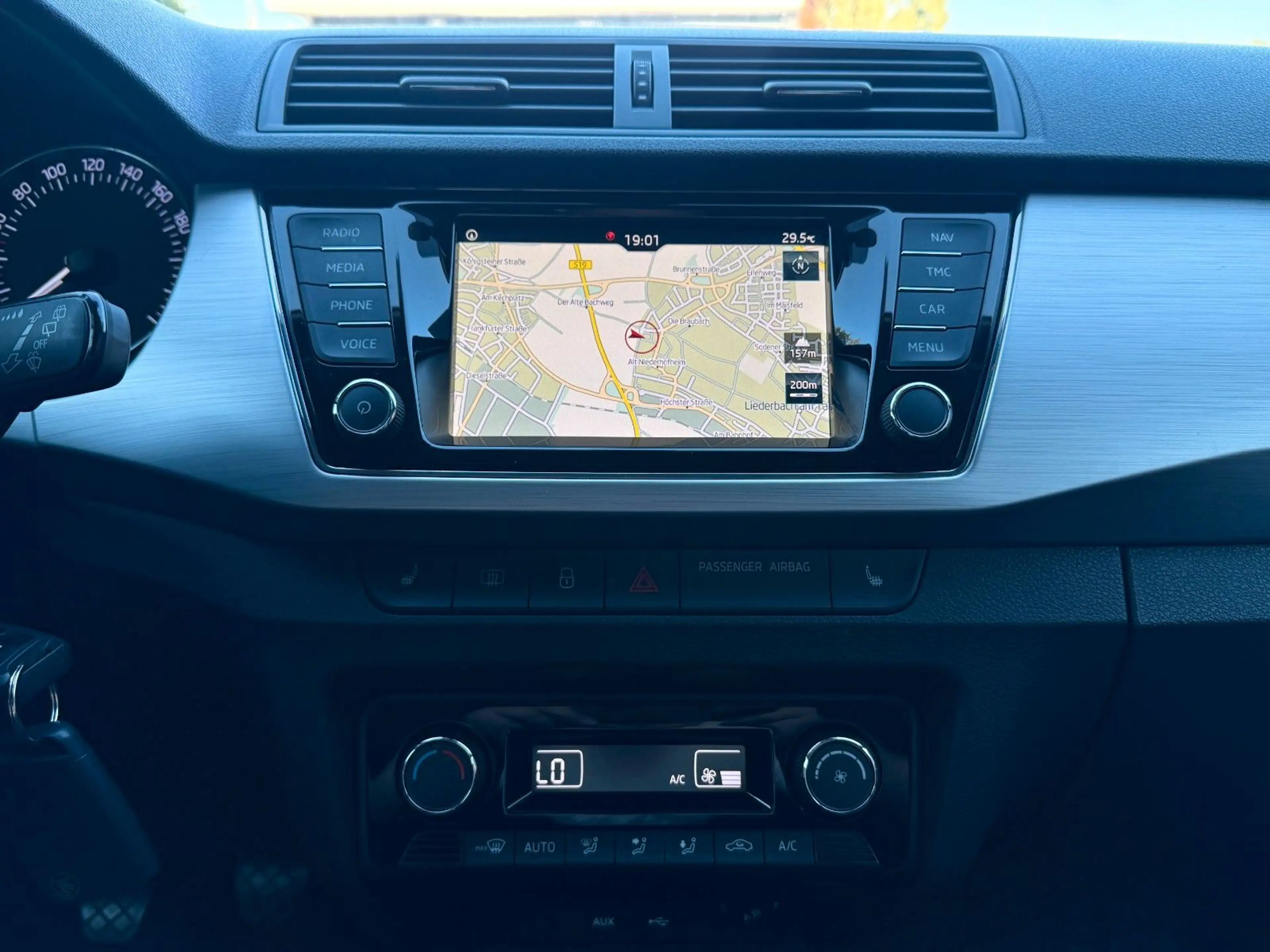 Skoda Fabia #APPLE-CARPLAY#TÜV-NEU#SERVICE-NEU#SHZ#8-FA — photo 13