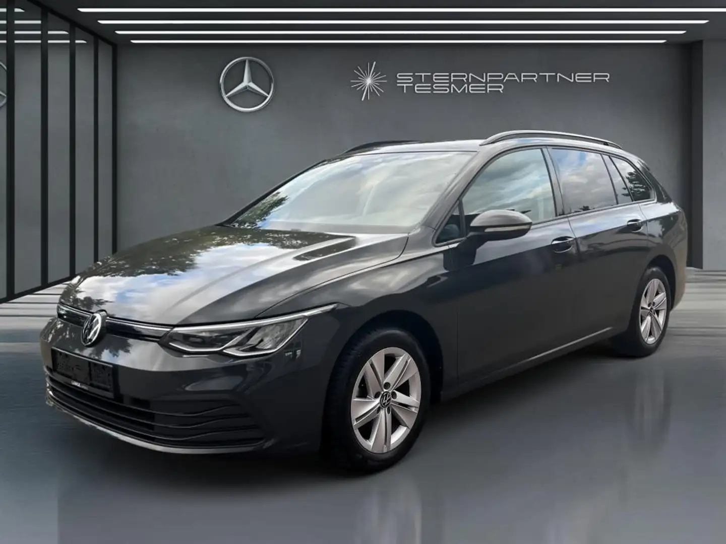 Volkswagen Golf Variant 1.5 eTSI AHK+PDC+Kamera+LED+ACC uvm Grijs - 2