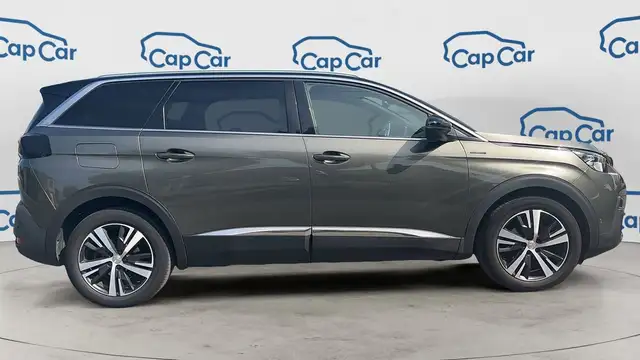 Peugeot 5008 view 4