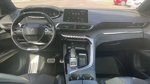 Peugeot 5008 view 11