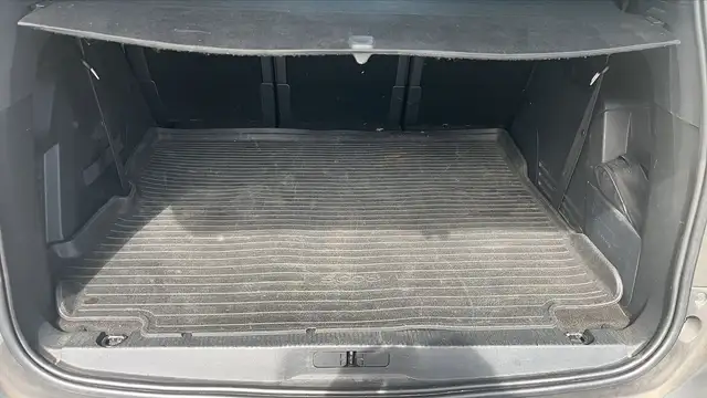Peugeot 5008 view 14