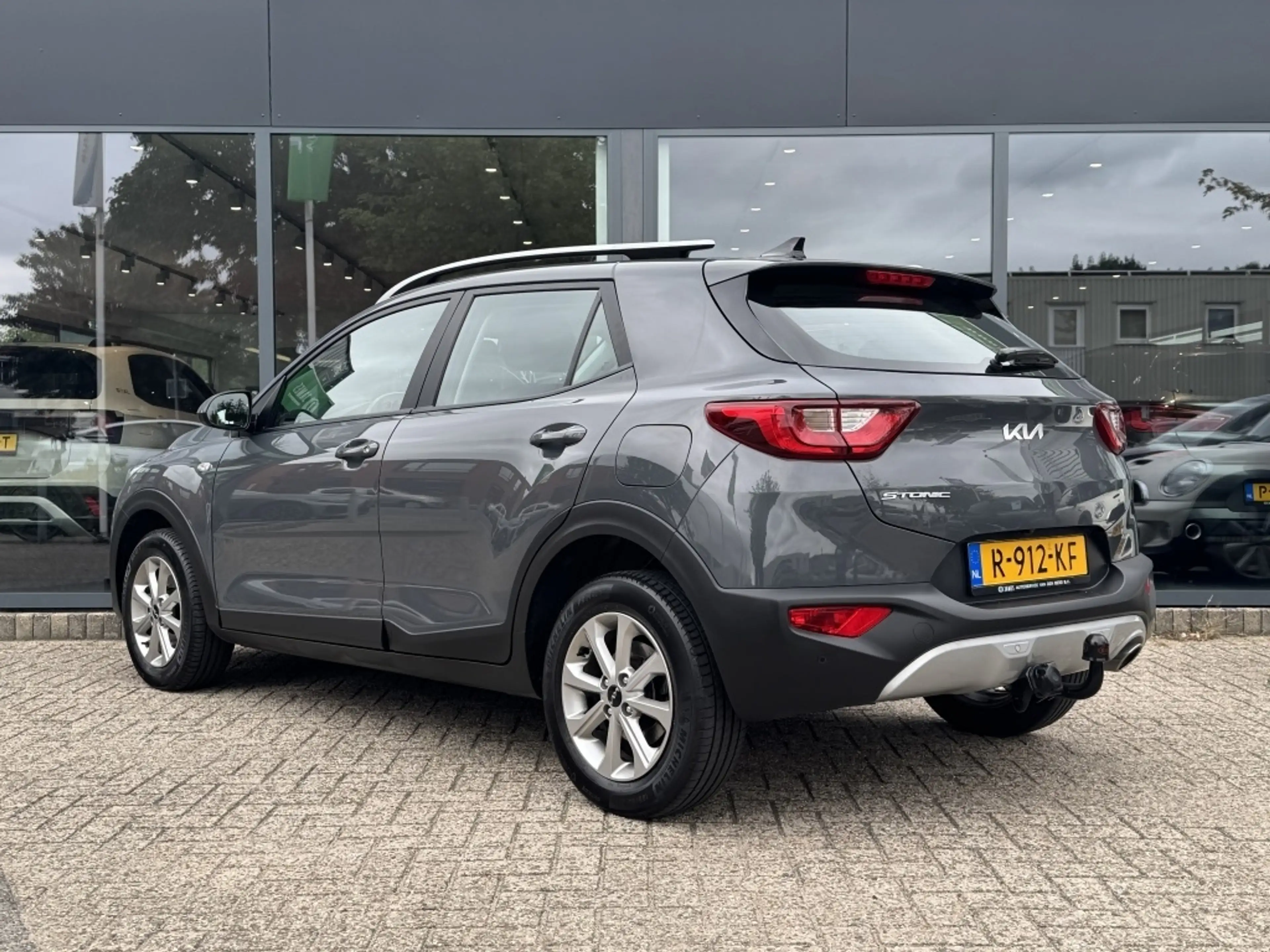 Kia Stonic 1.0 T-GDi MHEV Dyn L — photo 4