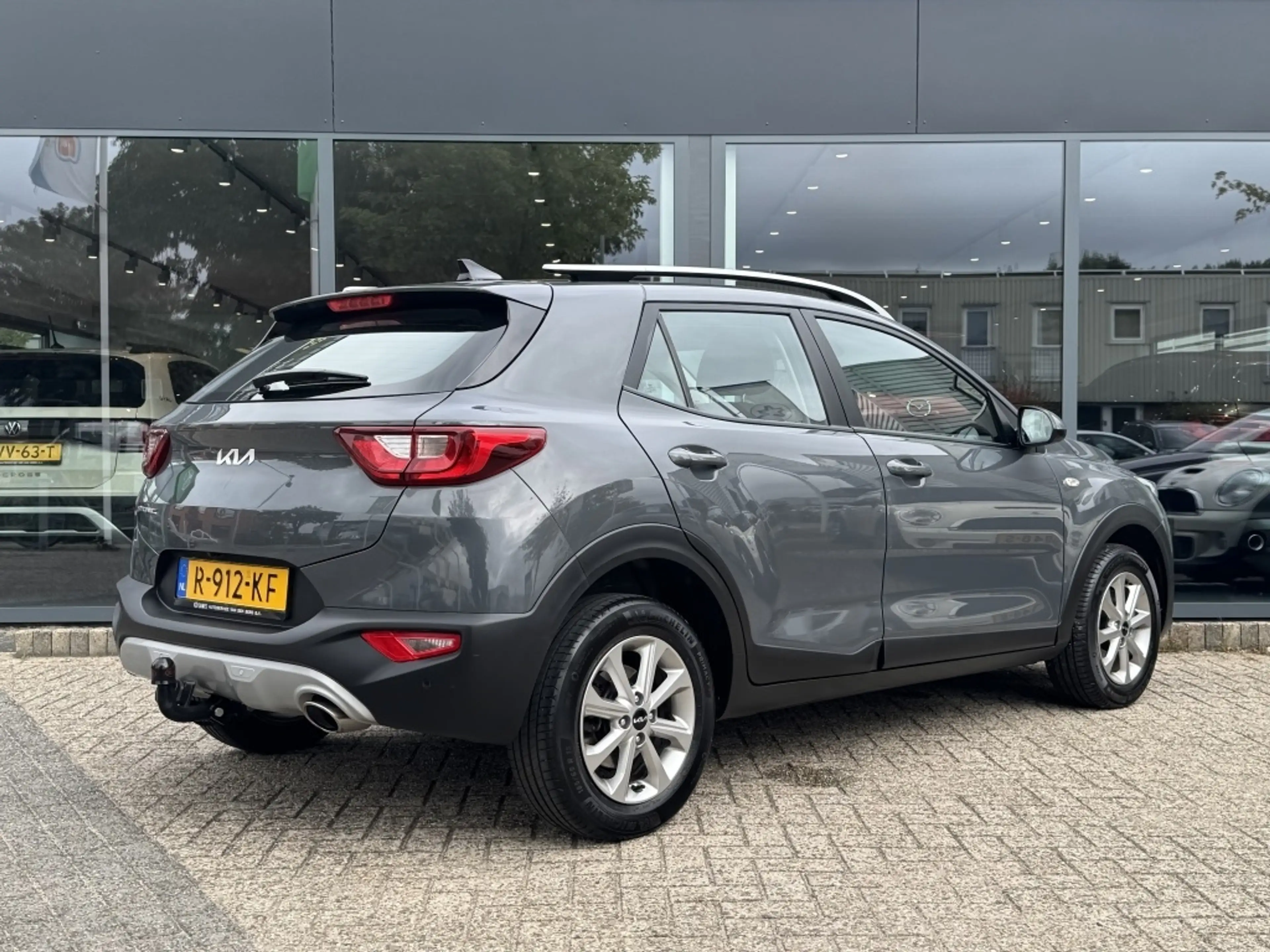 Kia Stonic 1.0 T-GDi MHEV Dyn L — photo 3