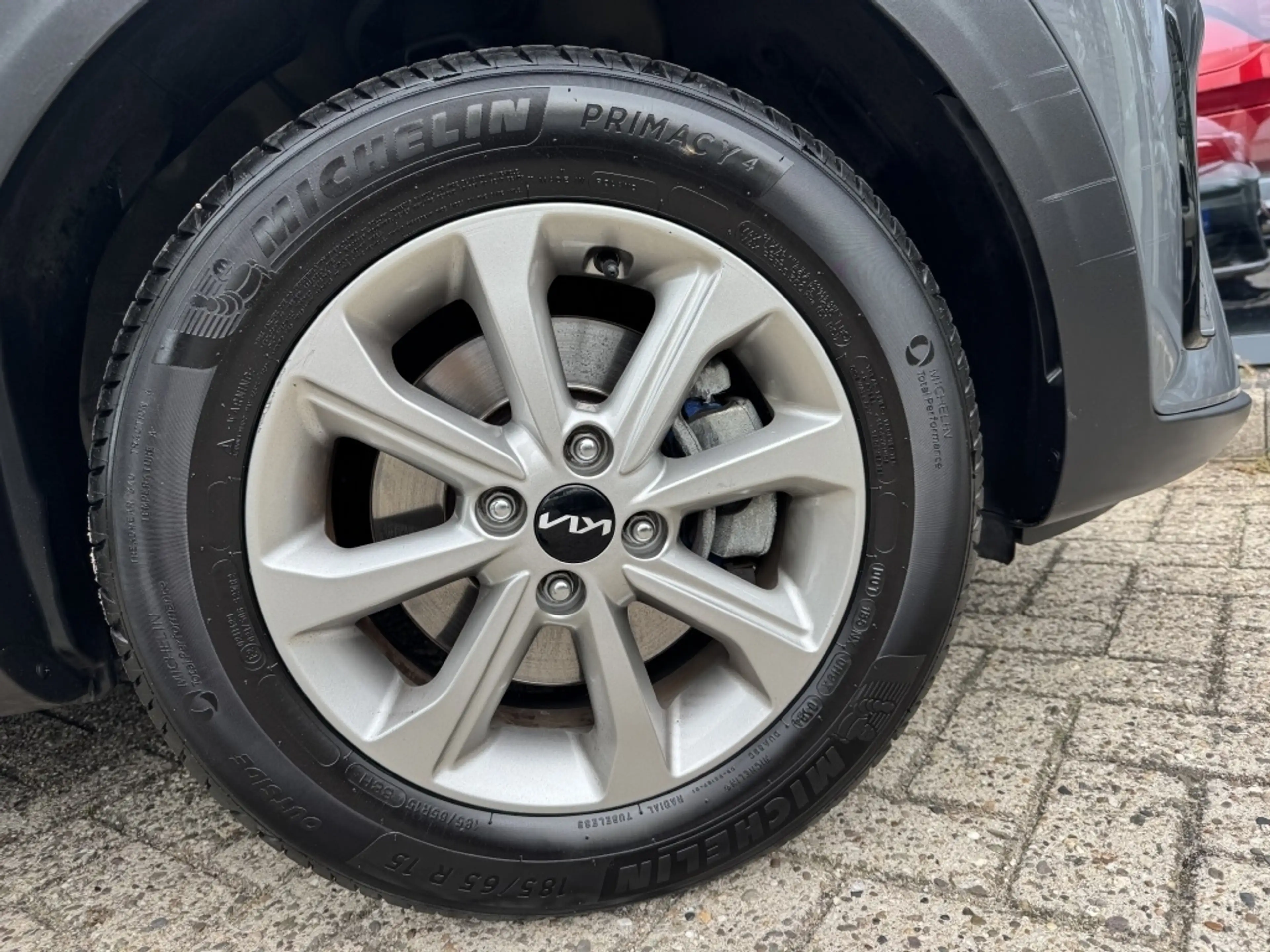 Kia Stonic 1.0 T-GDi MHEV Dyn L — photo 11