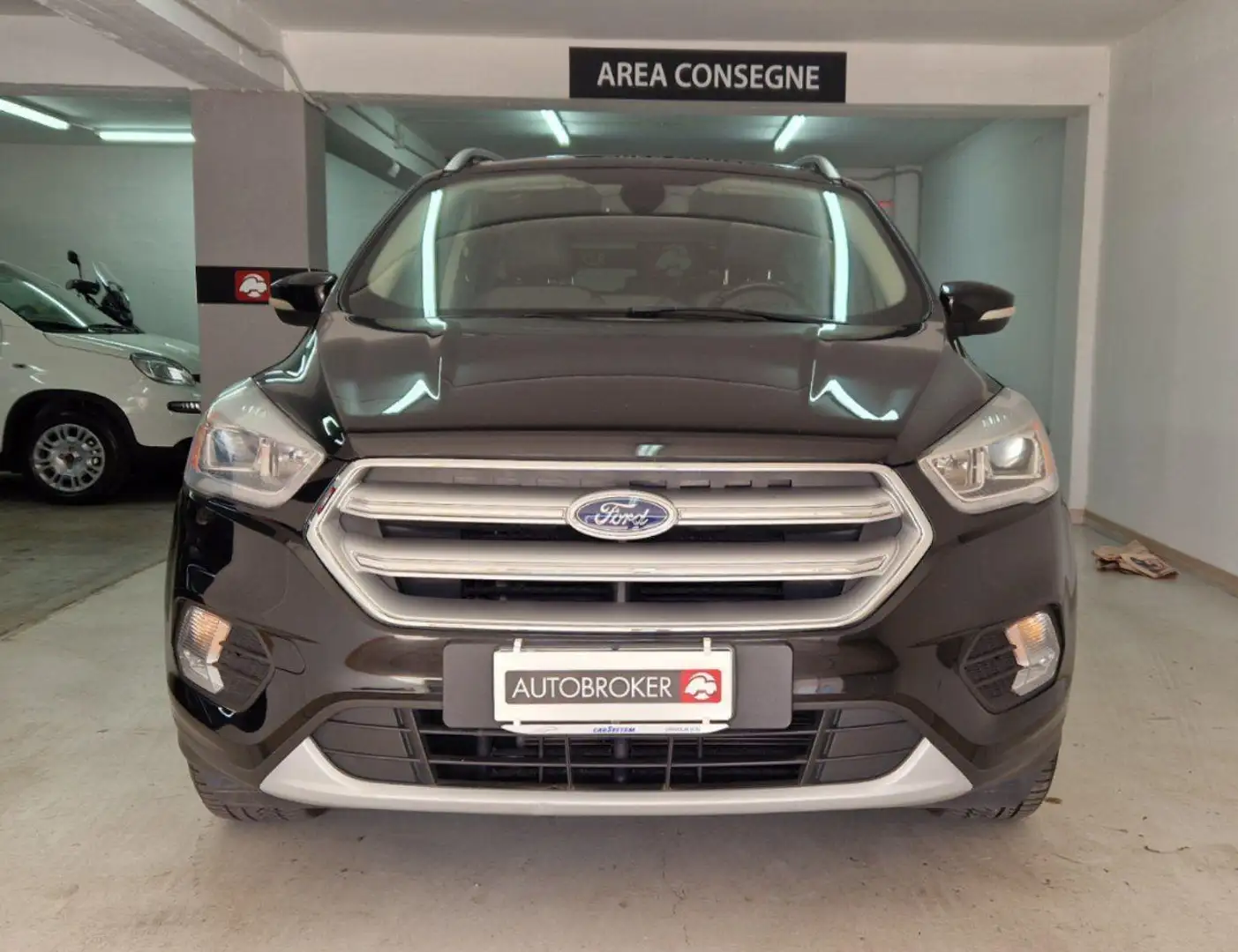 Ford Kuga 1.5 TDCI 120 CV S&S 2WD Business Nero - 1