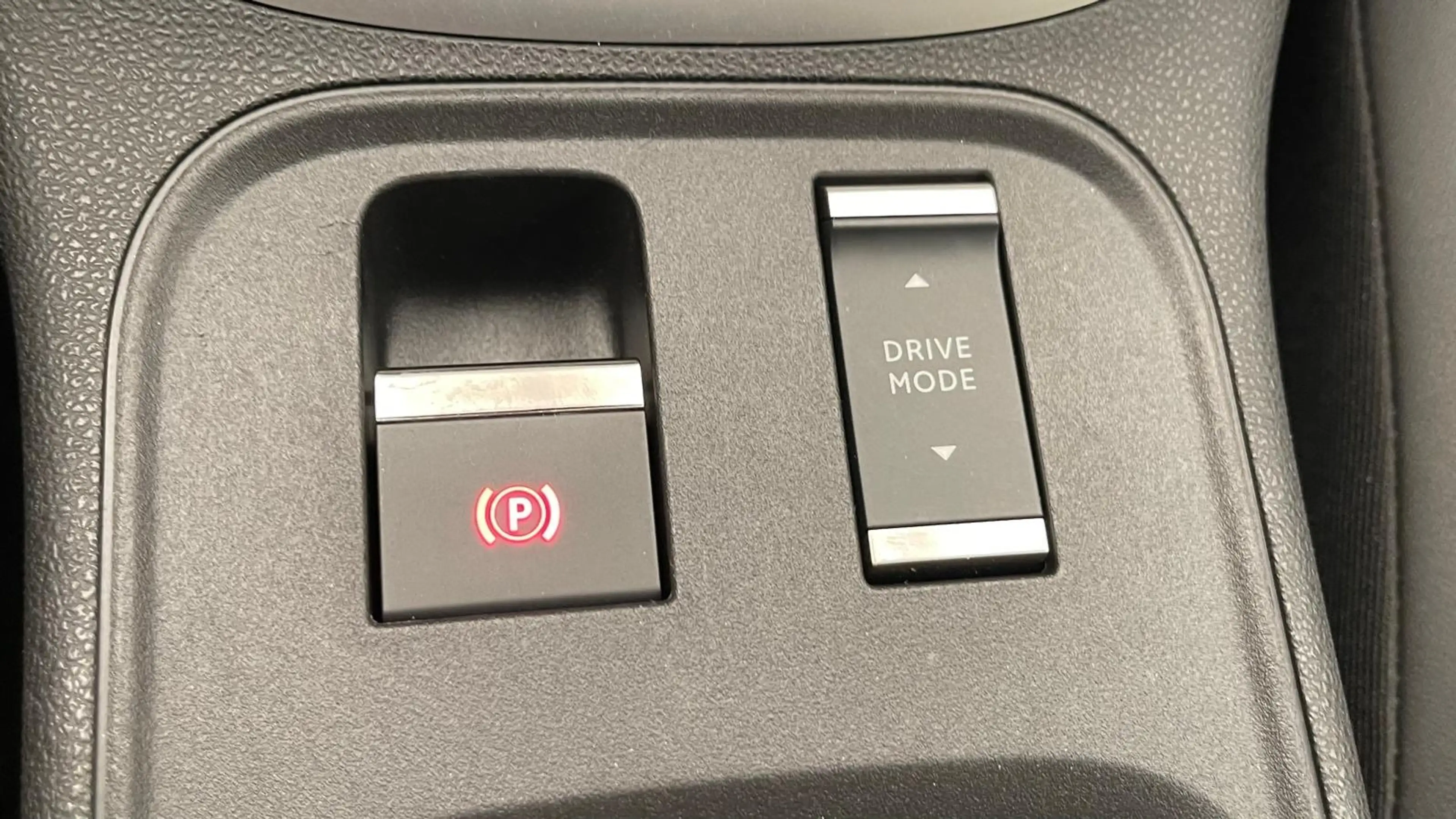 Jeep Avenger Summit 54 kWh | Achteruitrijcamera | Airco (automa — photo 19