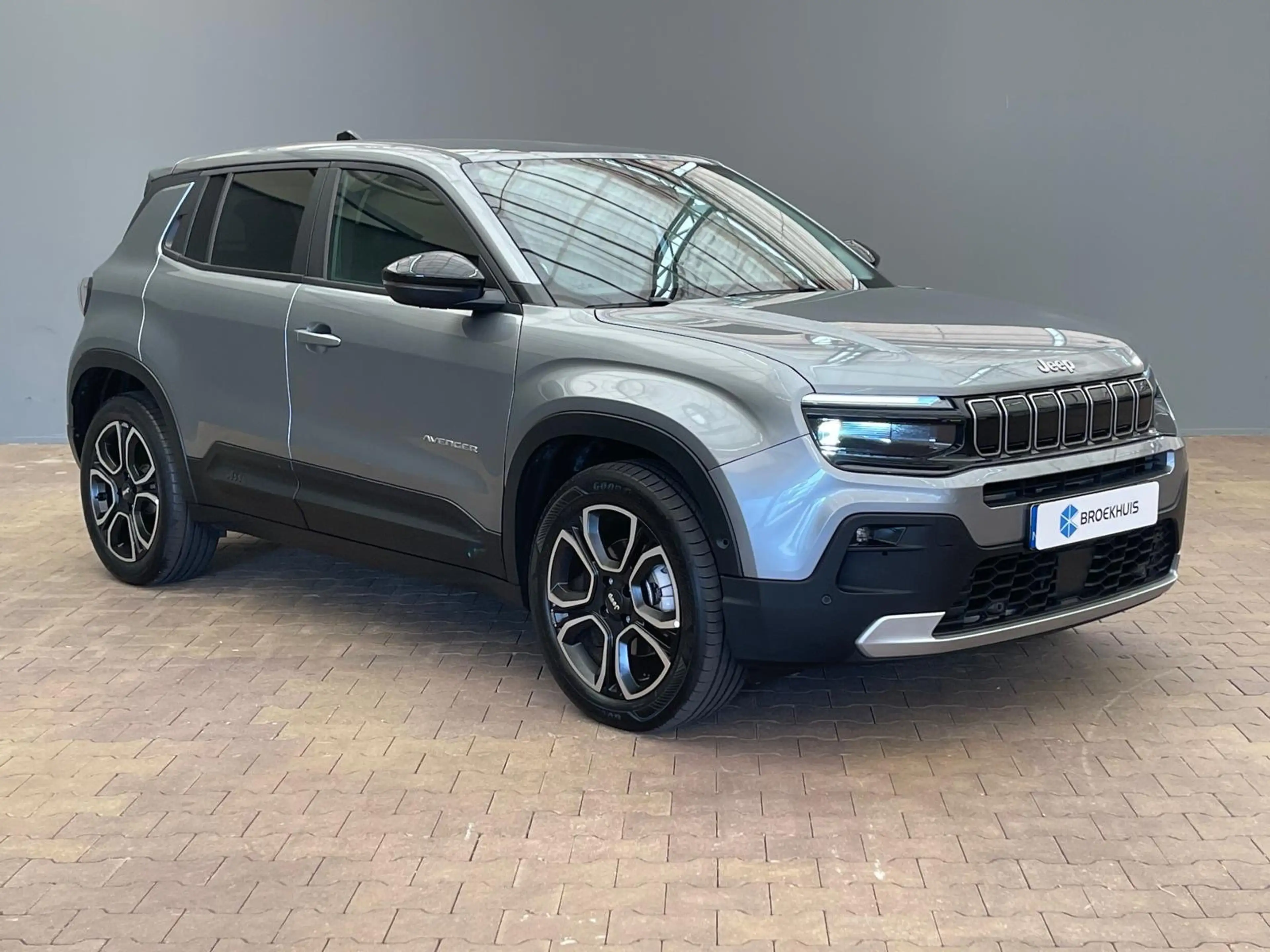 Jeep Avenger Summit 54 kWh | Achteruitrijcamera | Airco (automa — photo 5