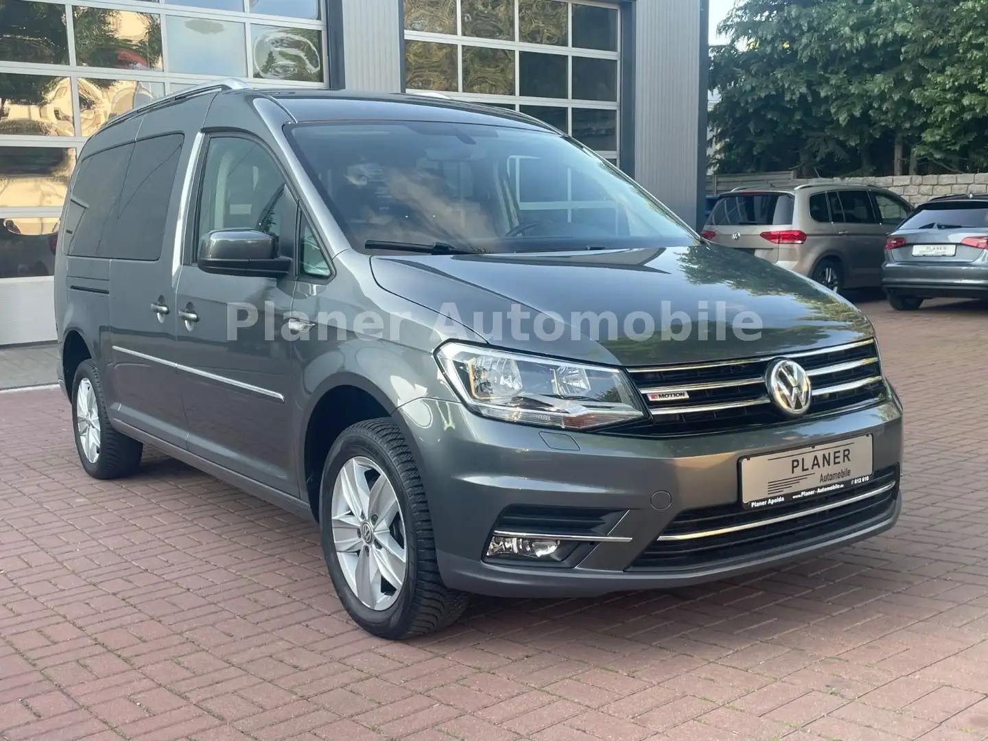 Volkswagen Caddy Maxi Highline 4Motion 1.Hand Standh. AHK Grau - 1