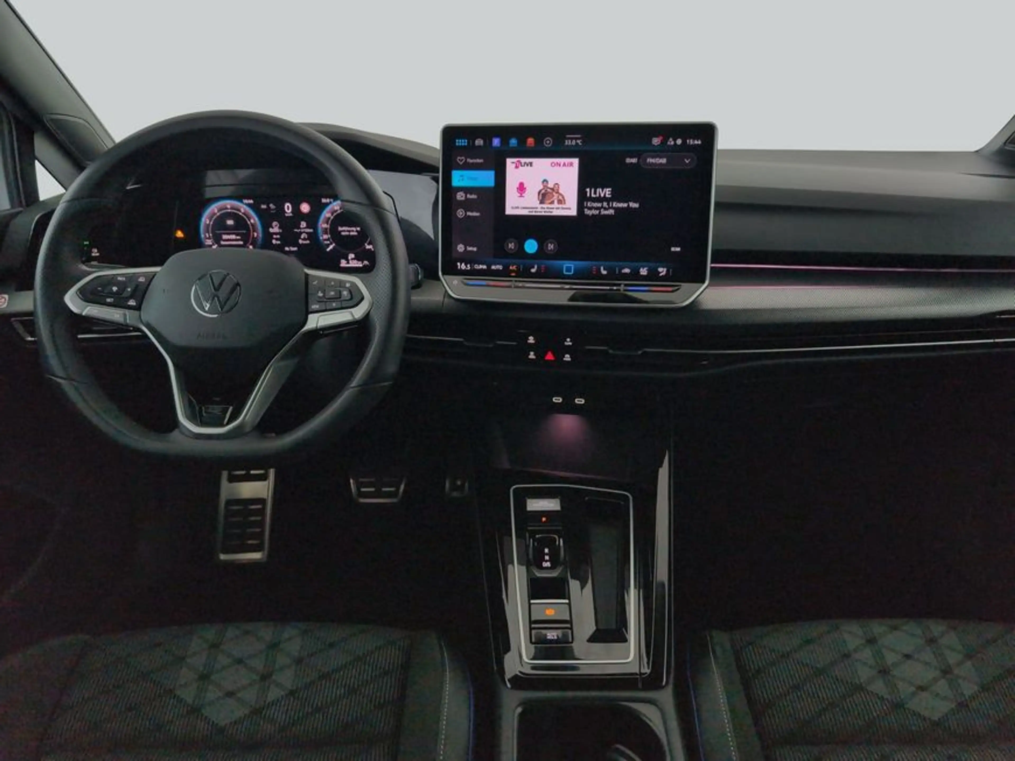 Volkswagen Golf Variant Variant 1.5 eTSI OPF DSG R-Line LED+SHZ+PDC — photo 13