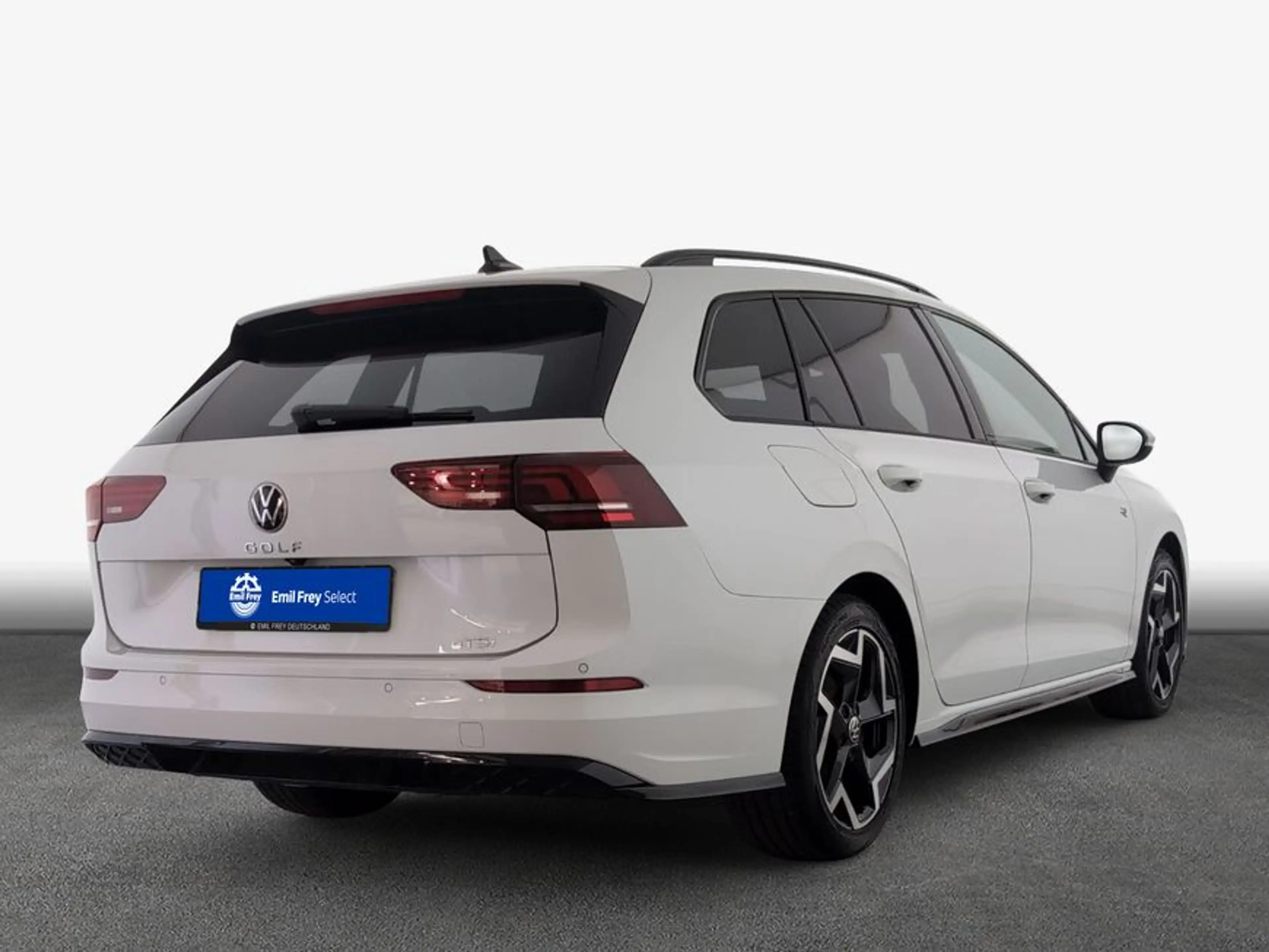 Volkswagen Golf Variant Variant 1.5 eTSI OPF DSG R-Line LED+SHZ+PDC — photo 11