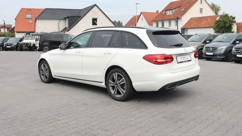 Mercedes-Benz C 250 C250 T Night Memory Front Assist Navi LED PDC — photo 4