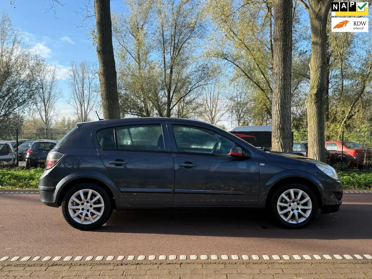 Opel Astra 1.6 Temptation AIRCO!NAVI!APK2026!KOOPJE! Gris - 1