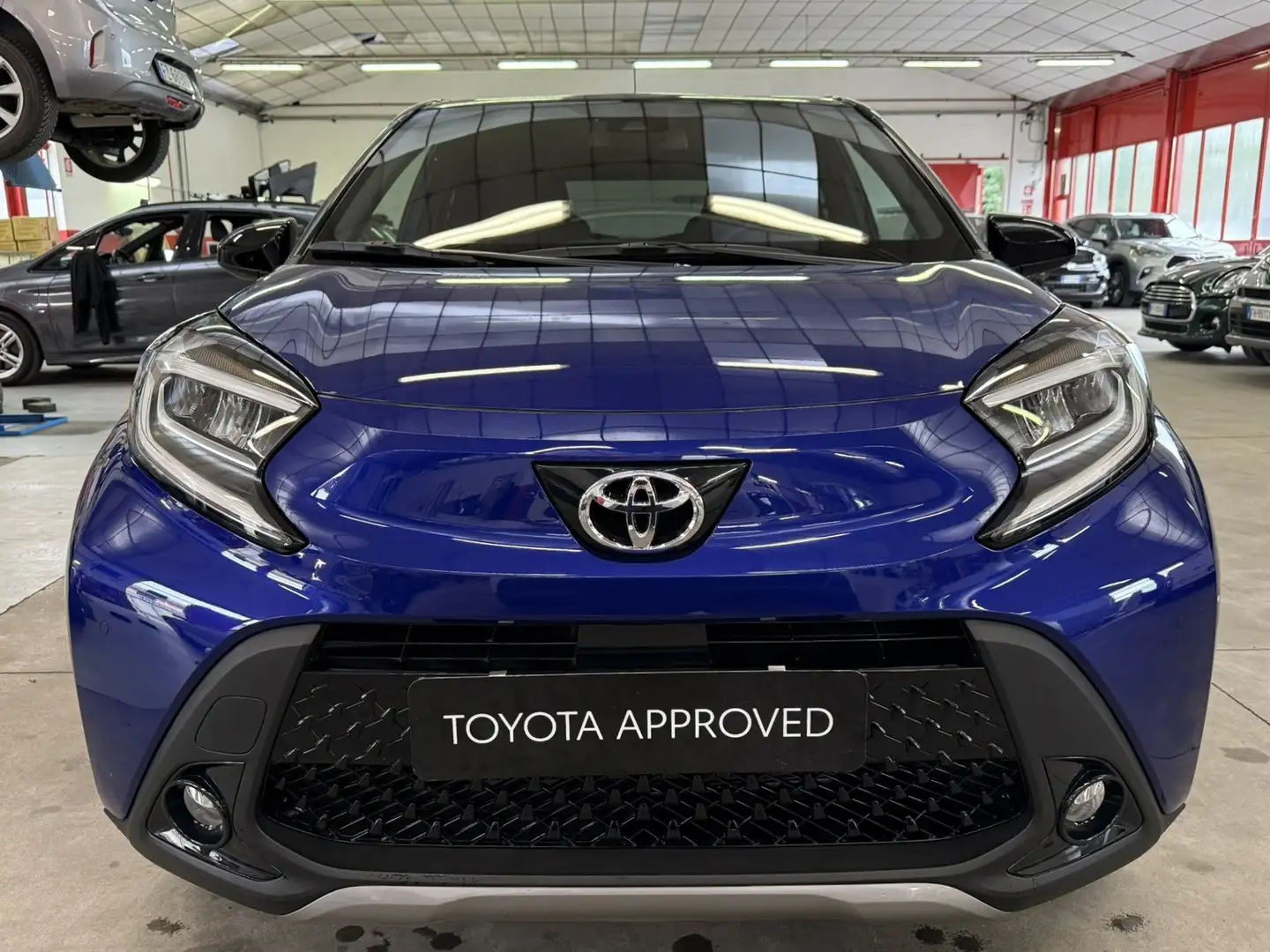 Toyota Aygo X Aygo X 1.0 Lounge 72cv Neopatentati Blau - 2
