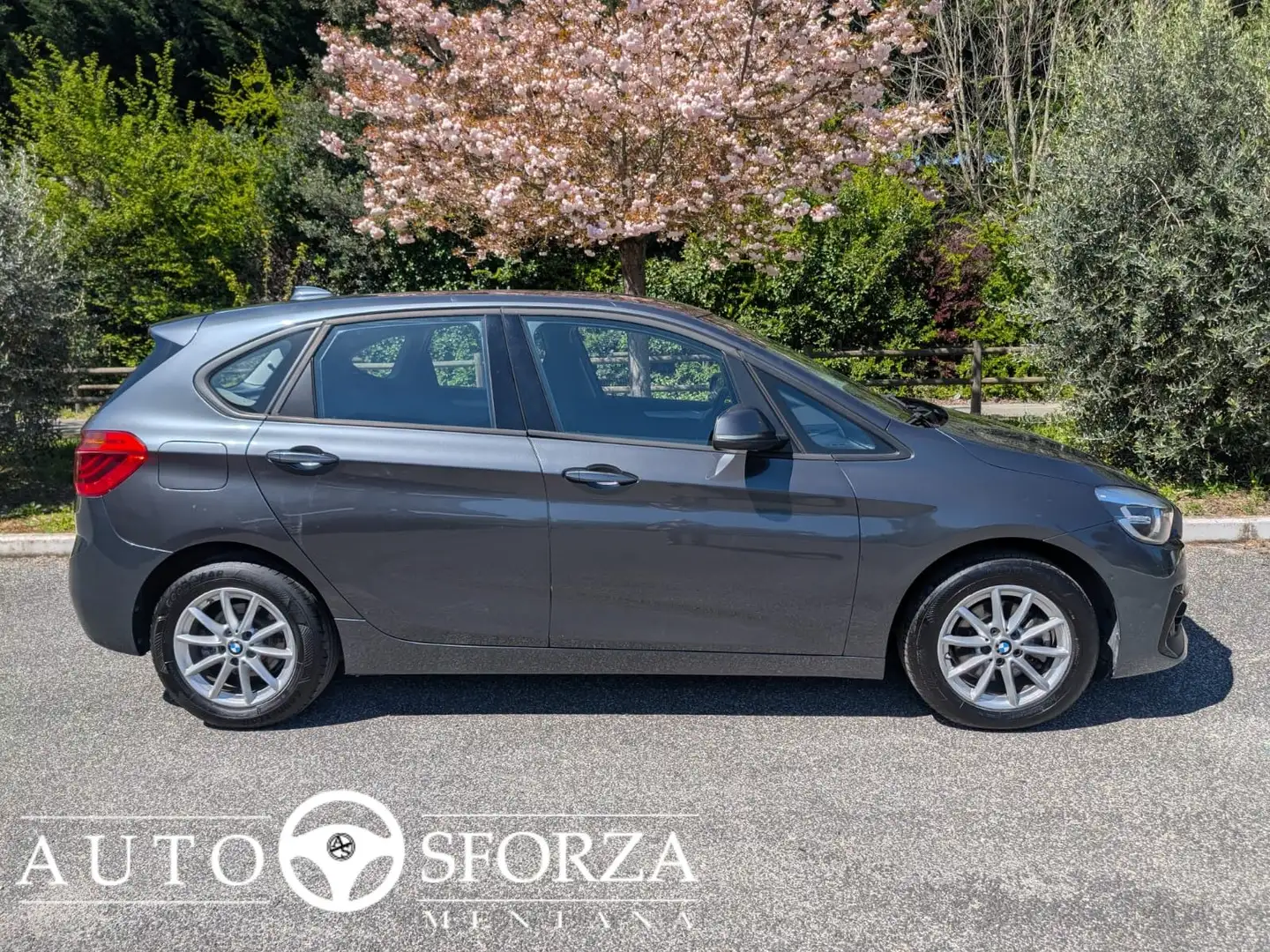 BMW 216 d Active Tourer Business Automatica Nazionale E6d Grigio - 2