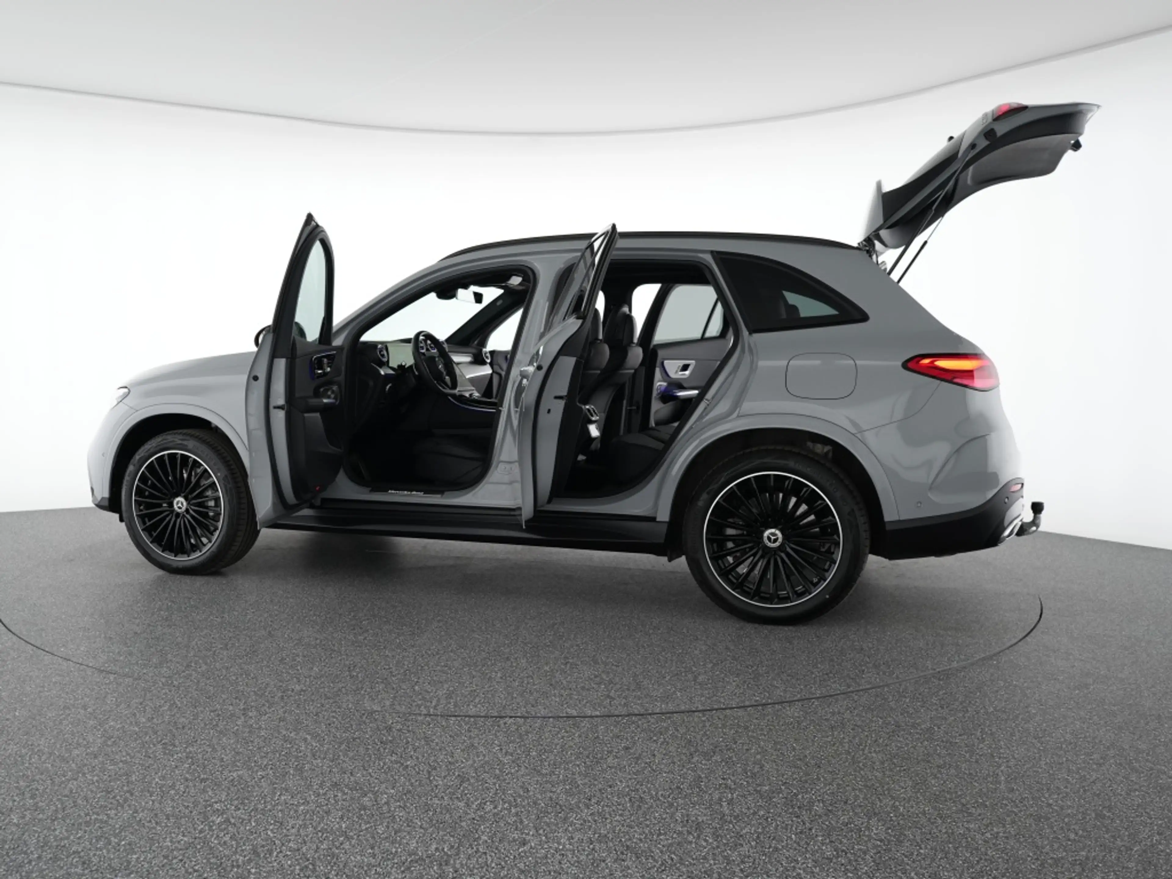 Mercedes-Benz GLC 400 e 4M AMG Premium+ Night Pano AHK 360° Digi — photo 14