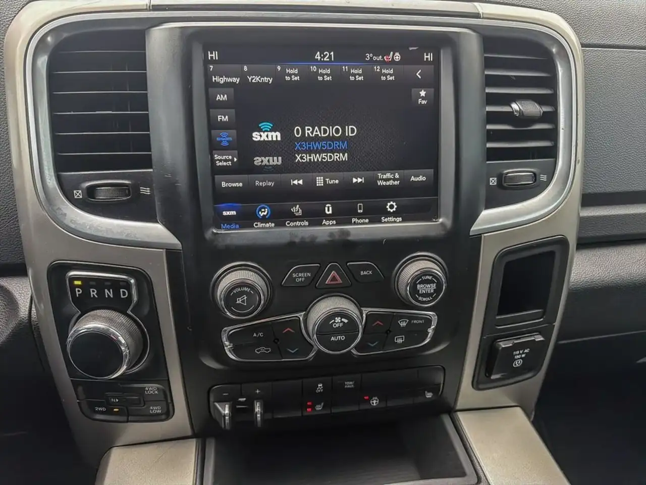 RAM 1500 снимка RAM 1500