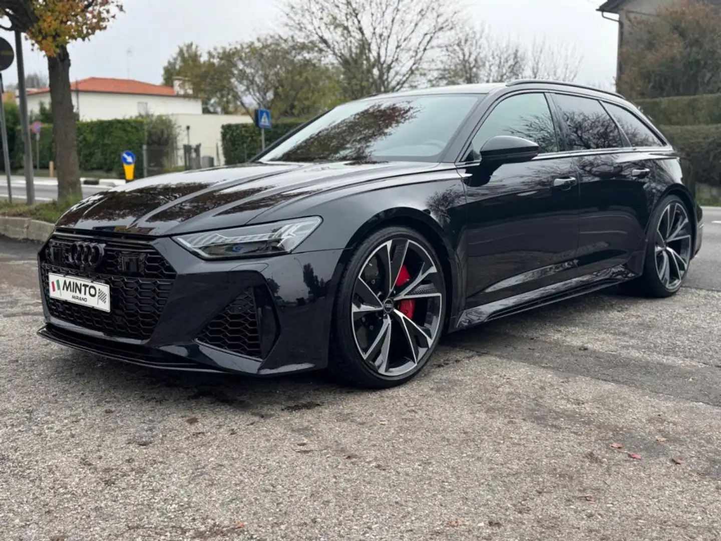 Audi RS6 Avant 4.0 TFSI V8 quattro tiptronic Schwarz - 1